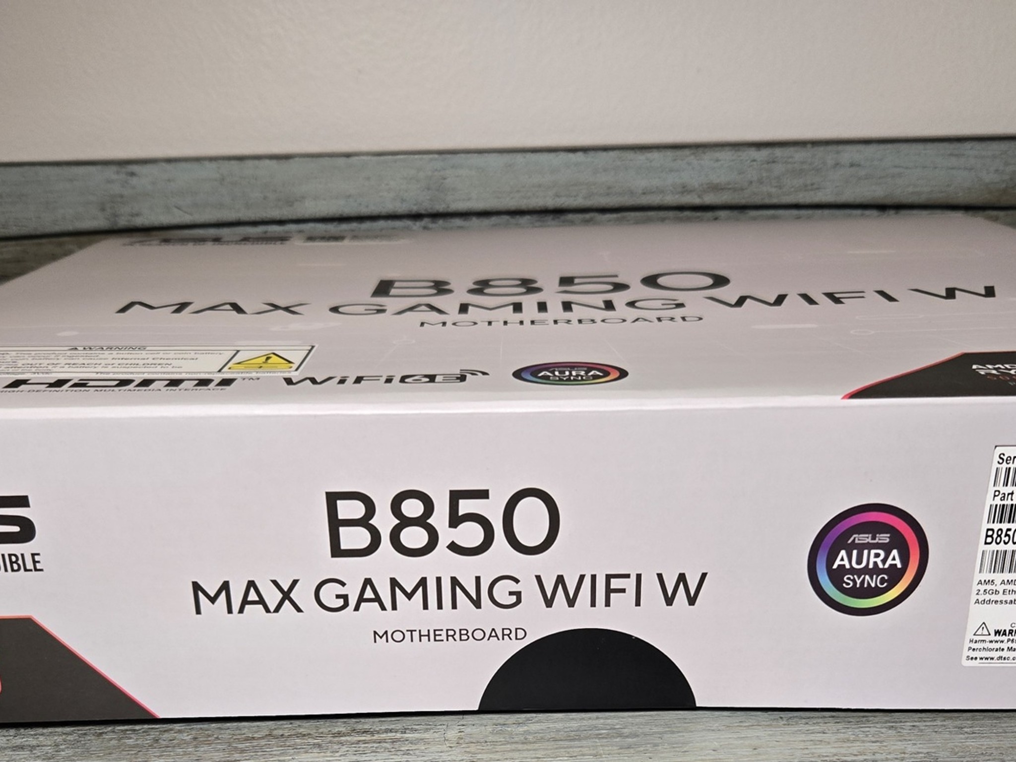 *New In Box* Asus B850 MAX Wifi W