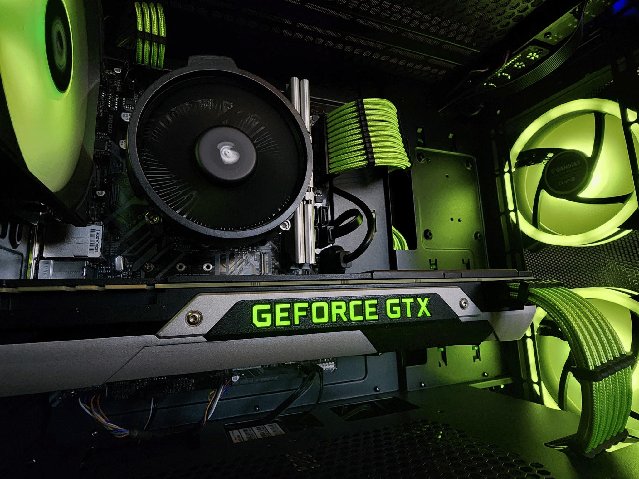 Intel Core i5 8500 // Nvidia GeForce GTX 980 4GB FE // TCreate 16GB 3200MHz