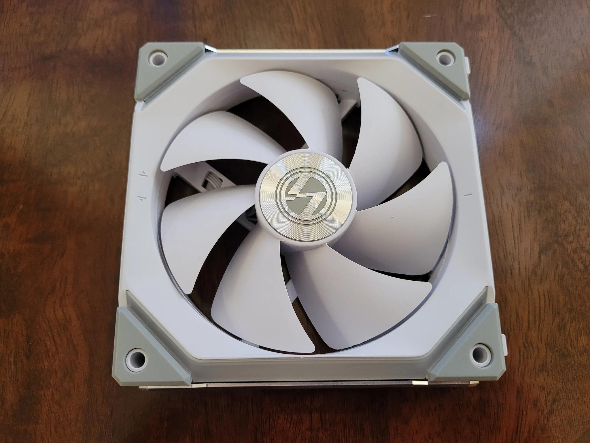 Lian Li UNI Fan SL120 (1-pack) (120mm)