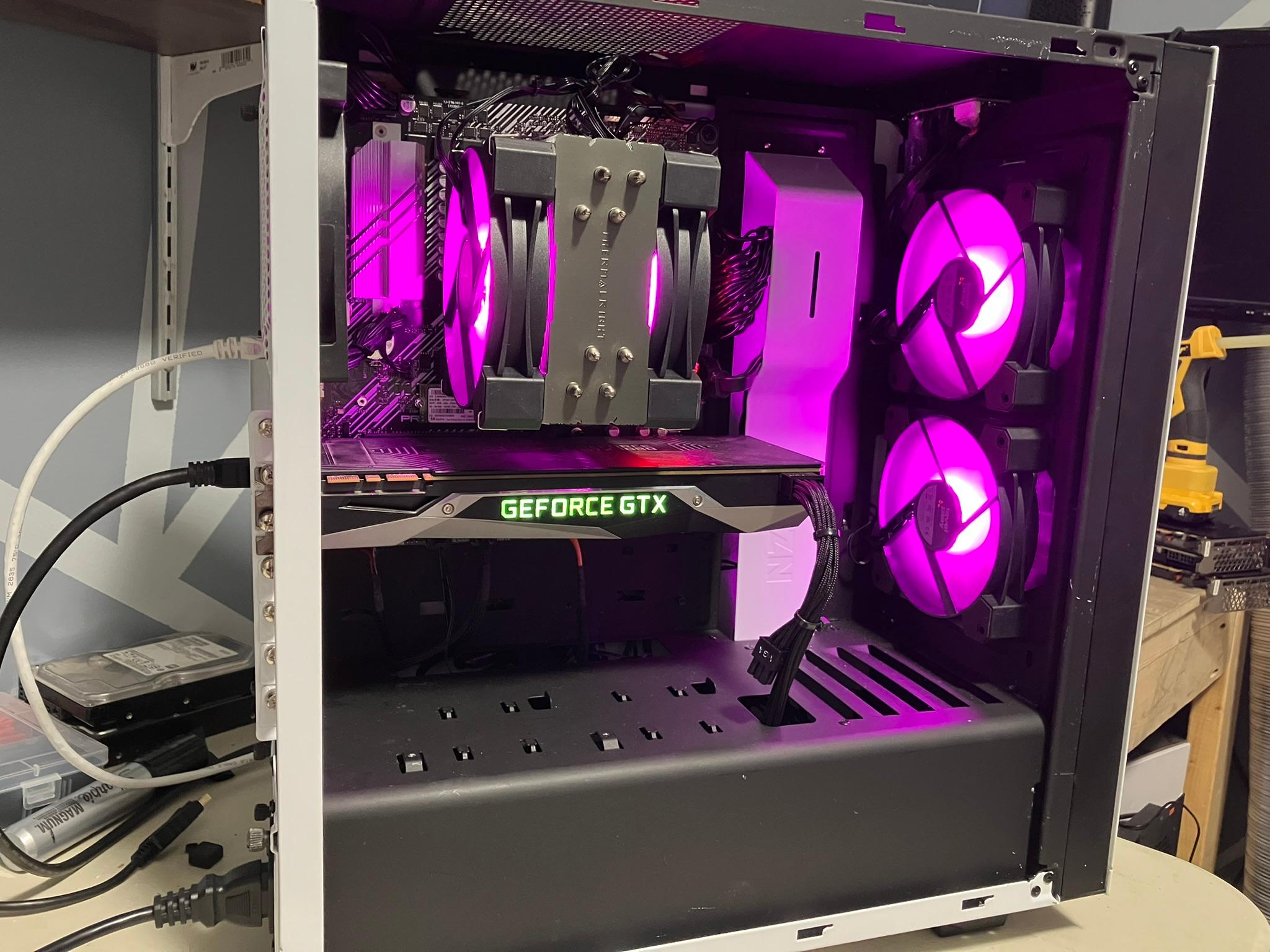 AMD Ryzen 3500x | GTX 1080 FE | 16 GB Ram | 1 TB NVME M.2 SSD | 750W Modular PSU | Win 11 Pro | ARGB
