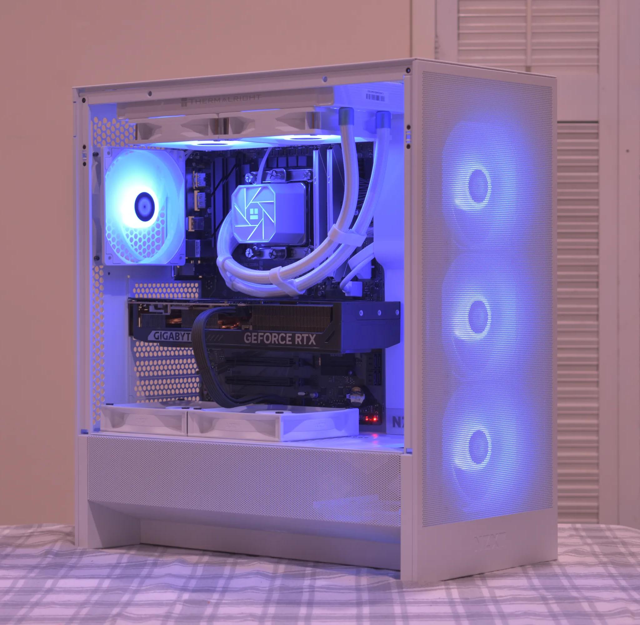 🚀Performance Gamer🚀 Intel i5 14600K | RTX 5070 12GB | 32GB DDR4 | 2TB nVME SSD | White | RGB+Wifi