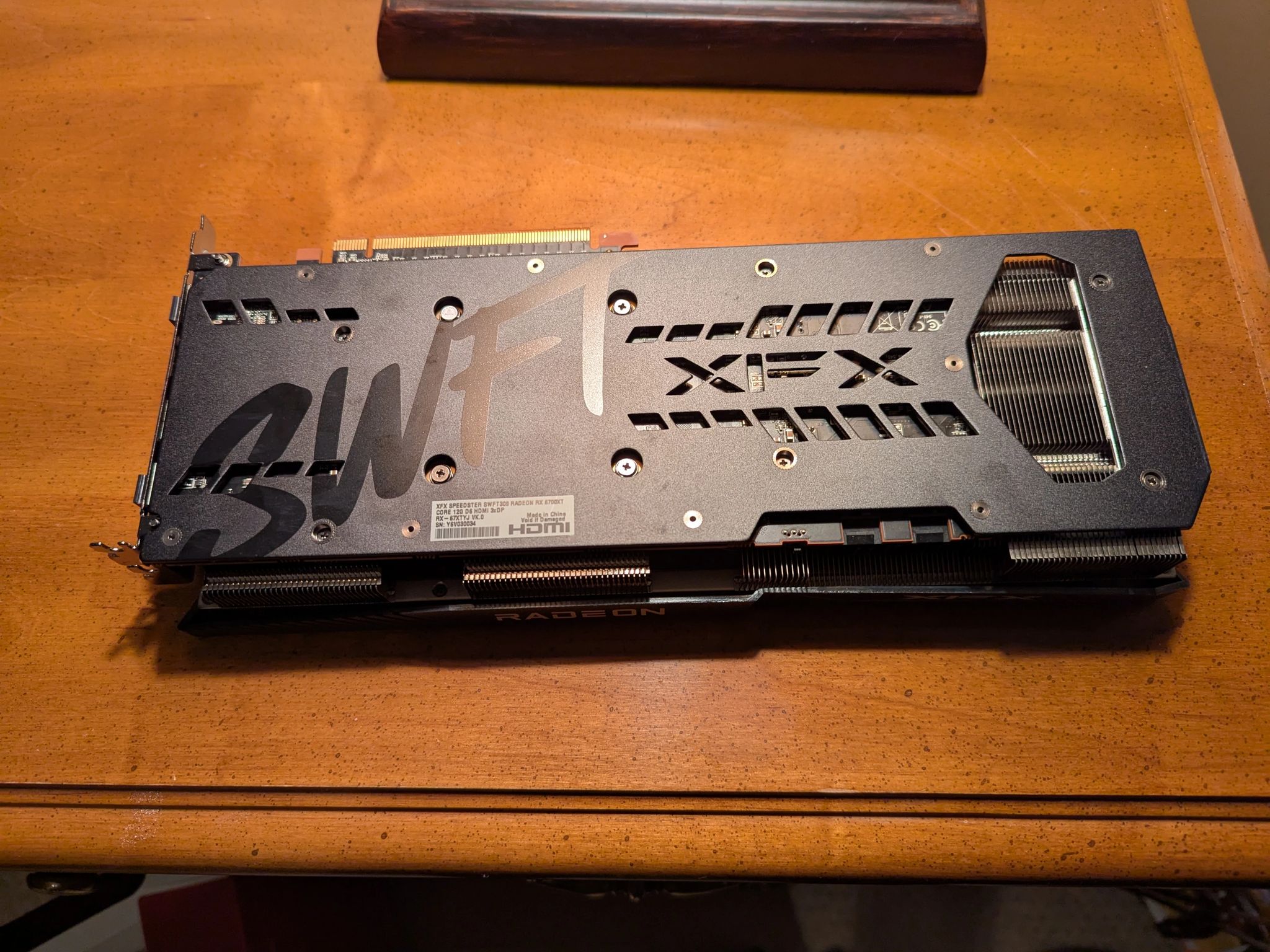XFX Speedster SWFT309 Radeon RX 6700XT
