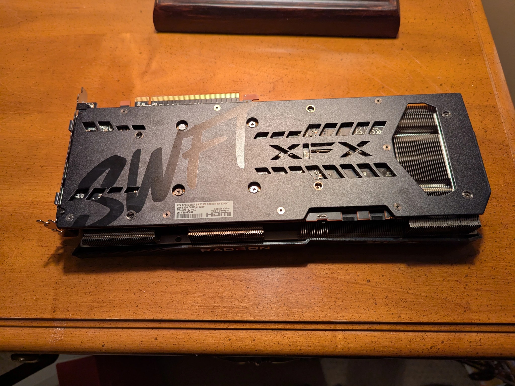 XFX Speedster SWFT309 Radeon RX 6700XT