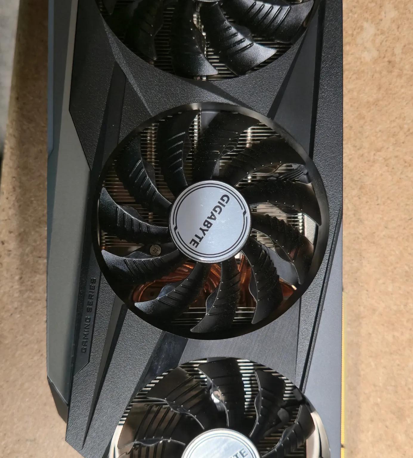 Gigabyte GeForce RTX 3090 Gaming OC 24G – Triple Fan GPU