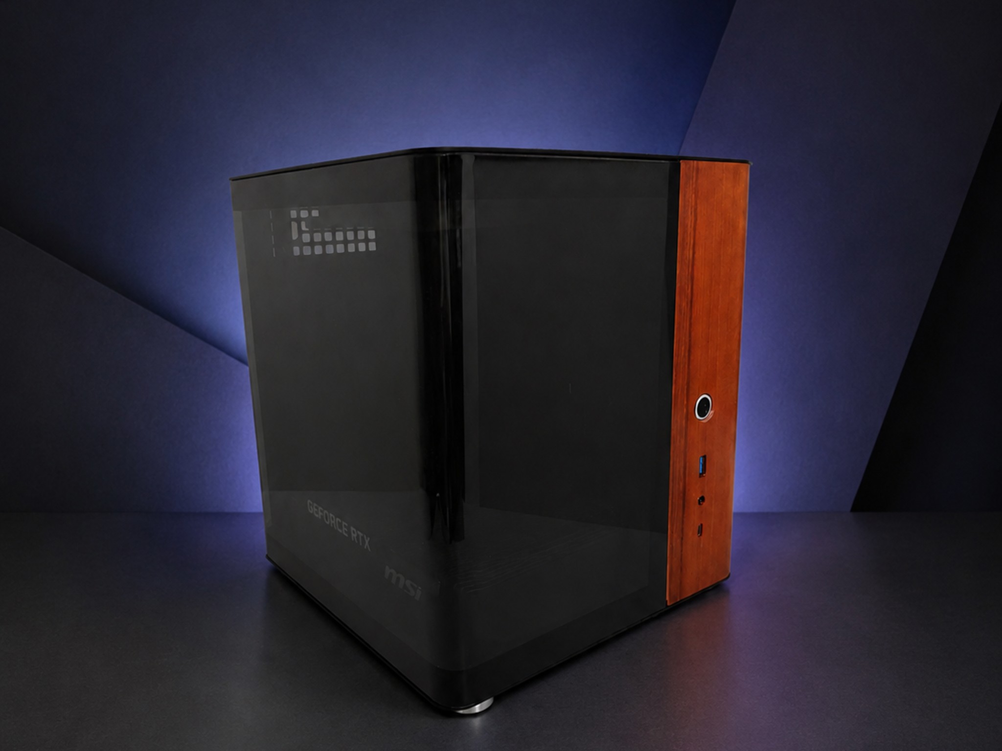 High-End Small-Form-Factor Gaming PC – Ryzen 5 7600X3D / RTX 5070 / 6TB Storage