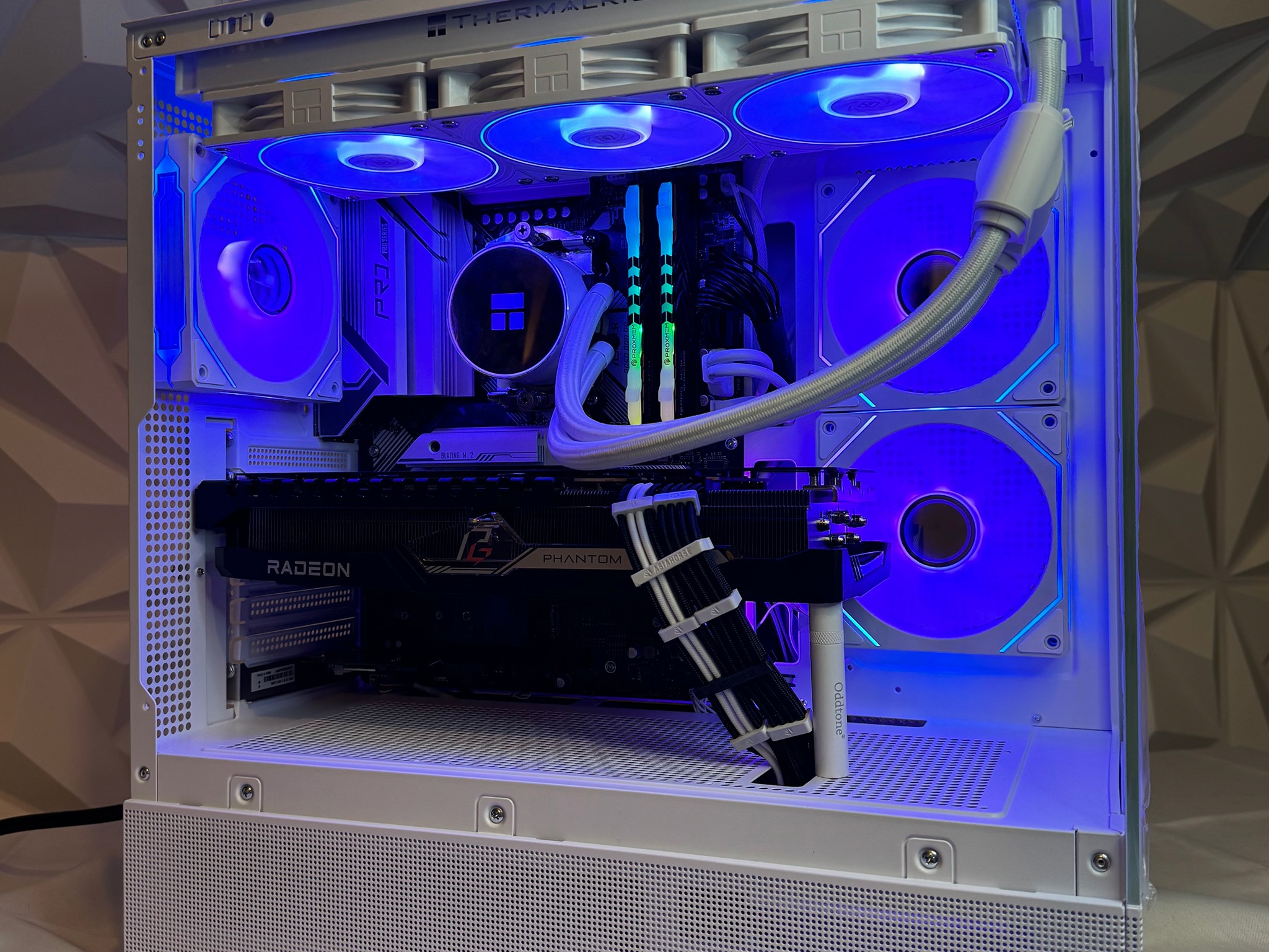 "North Star" RYZEN 7 7700, 7900 XT, 32gb ram, WI-FI included gaming pc Free 4tb drive read Desc