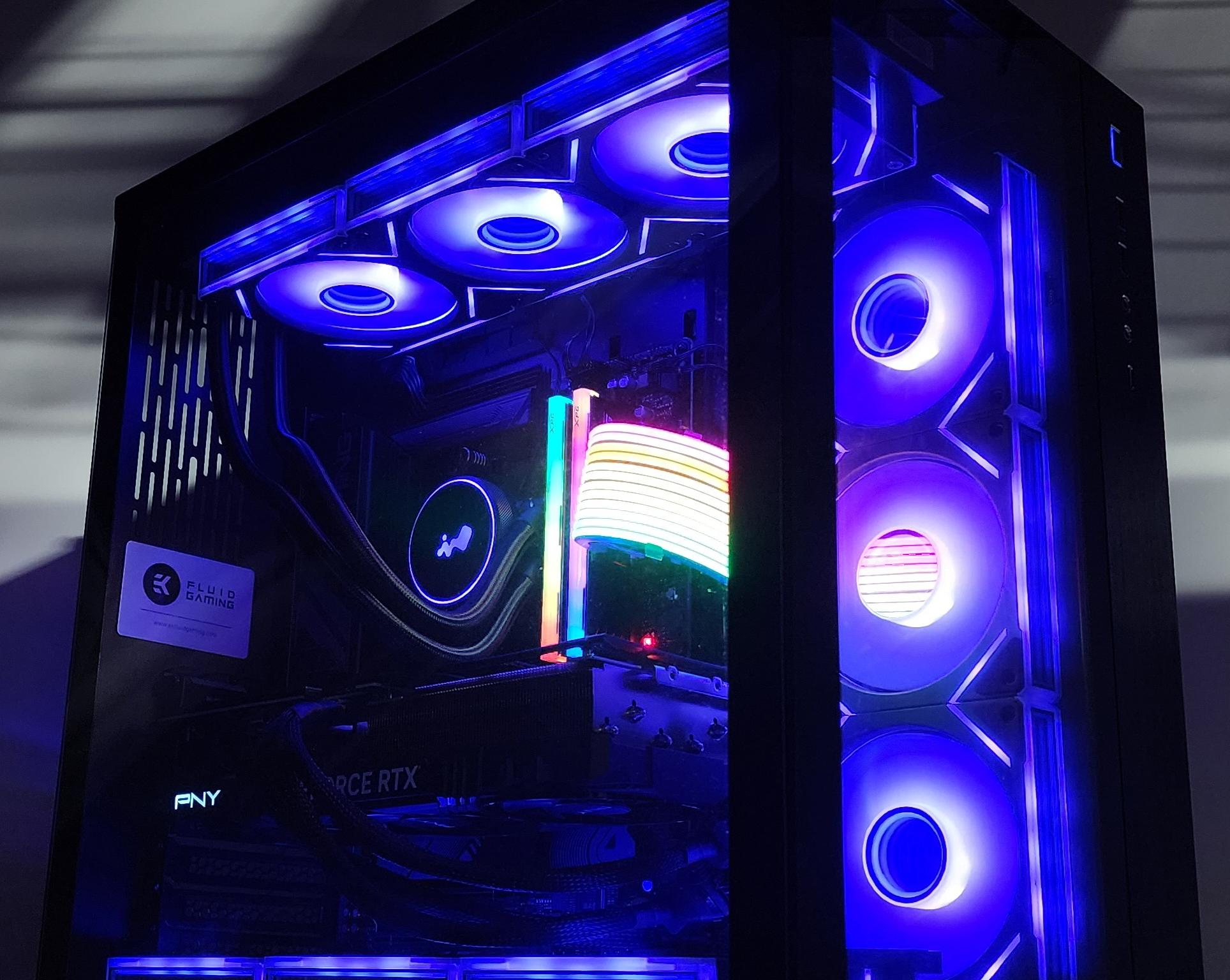 Gaming PC Ryzen 7 7800X3D 32GB RAM 2TB SSD RTX 4070 Ti SUPER 16GB Win11 Computer