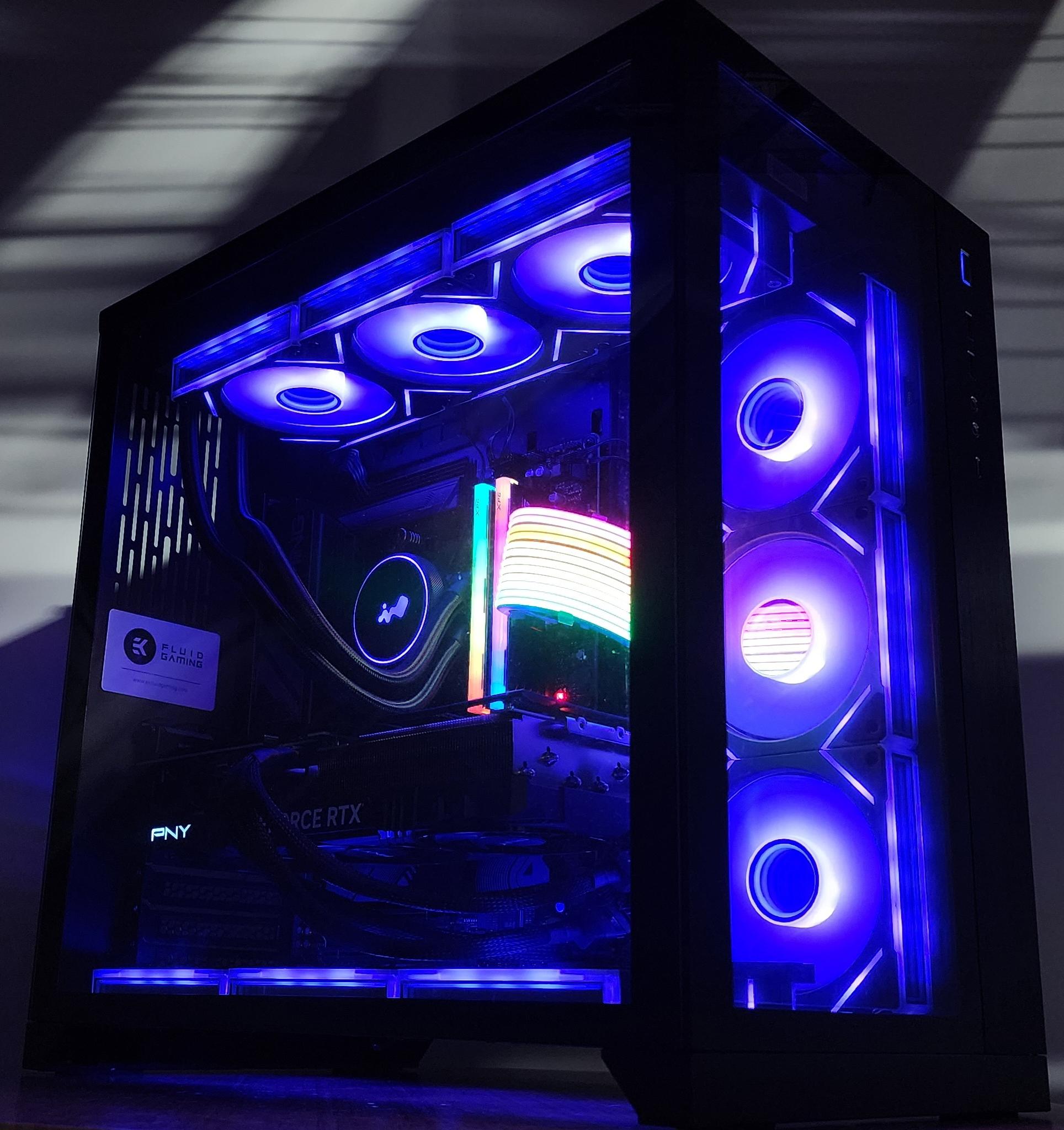 Gaming PC Ryzen 7 7800X3D 32GB RAM 2TB SSD RTX 4070 Ti SUPER 16GB Win11 Computer