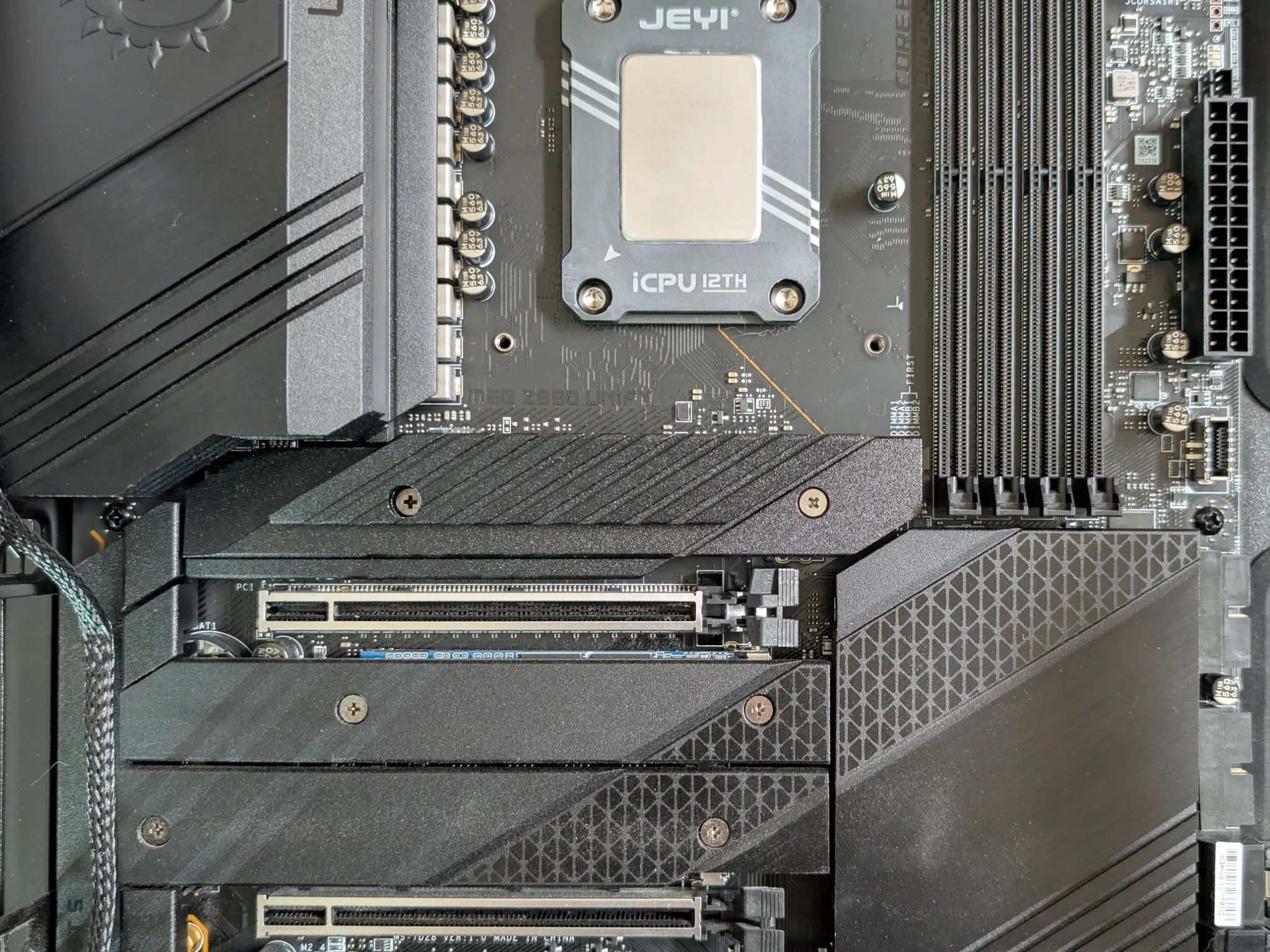 Intel i7 13700k + MSI z690 Unify board.