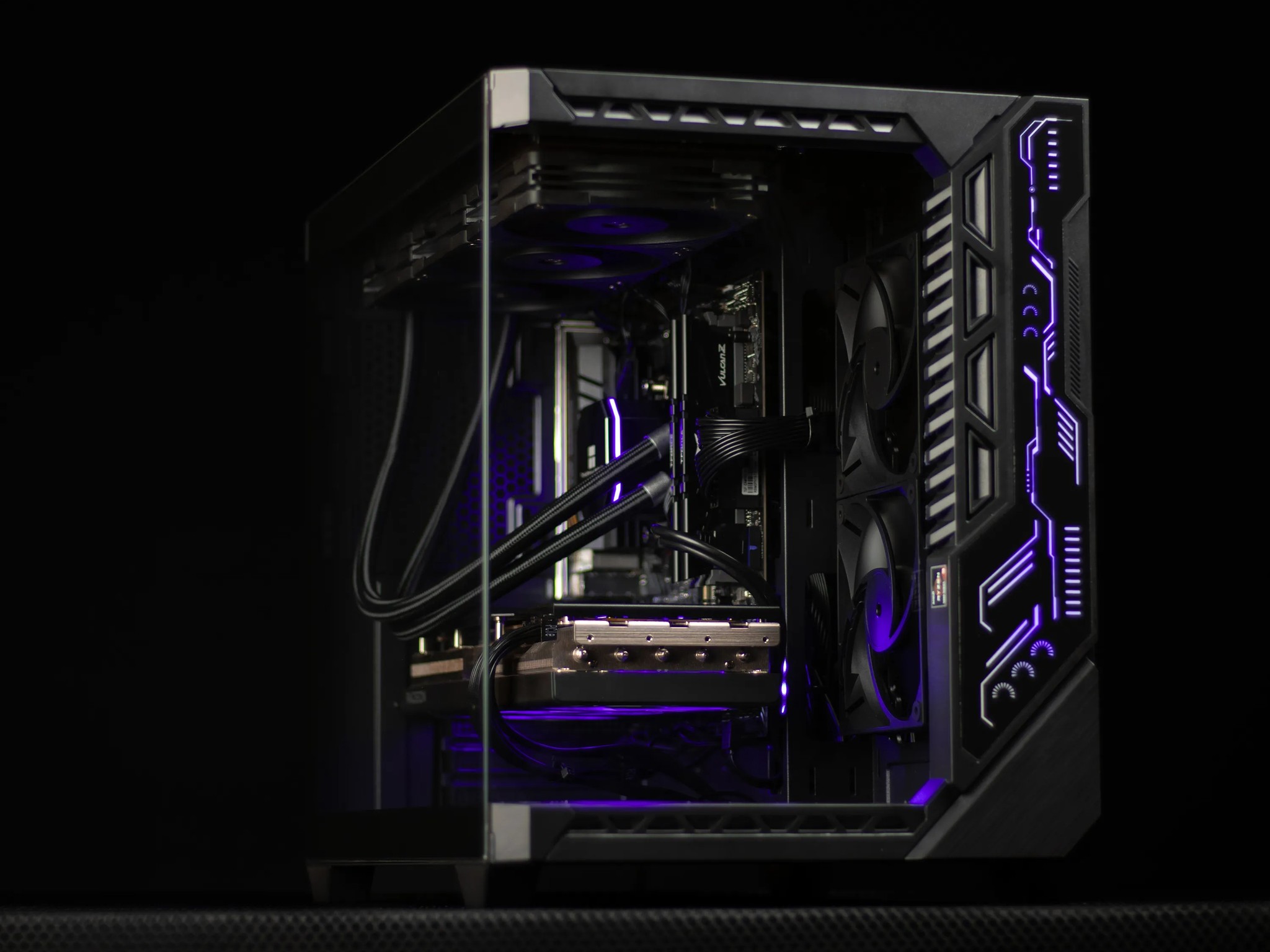“DarkCorpo” RX 7800XT Ryzen 7 32GB Windows 11 Pro 2TB Workstation Gaming PC