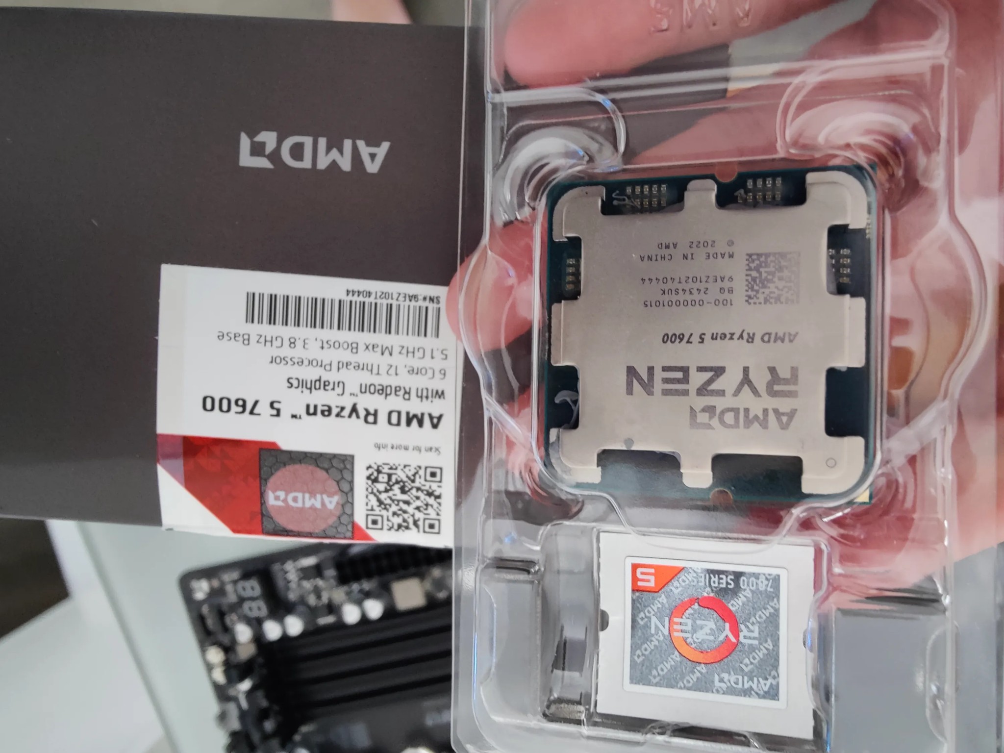 AMD Ryzen 5 7600