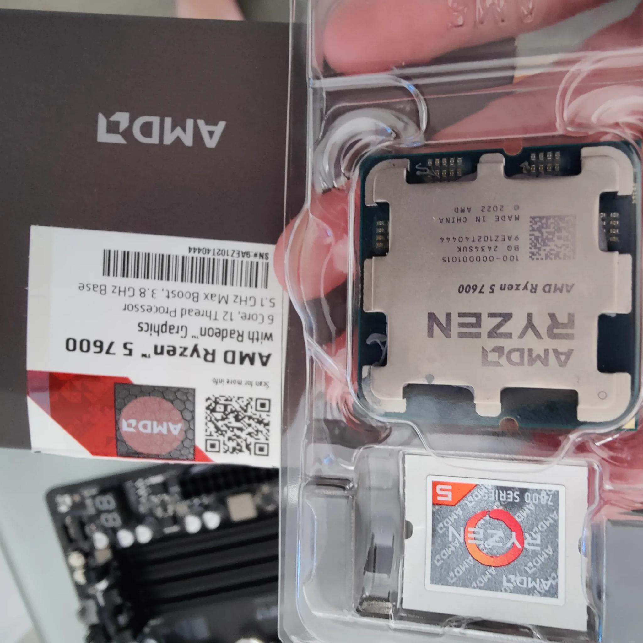 AMD Ryzen 5 7600