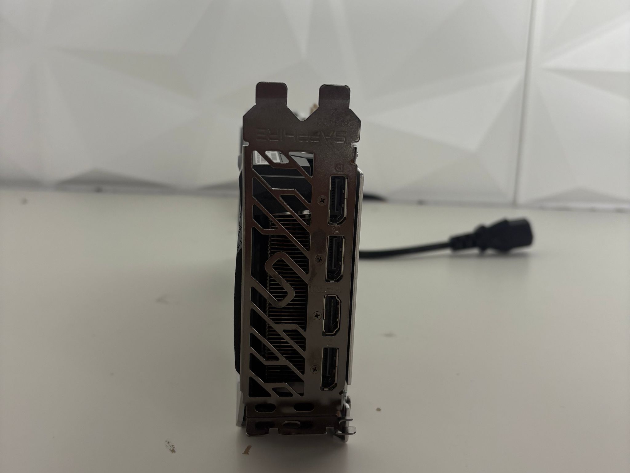 Sapphire NITRO+ Radeon RX 6600 XT 8GB
