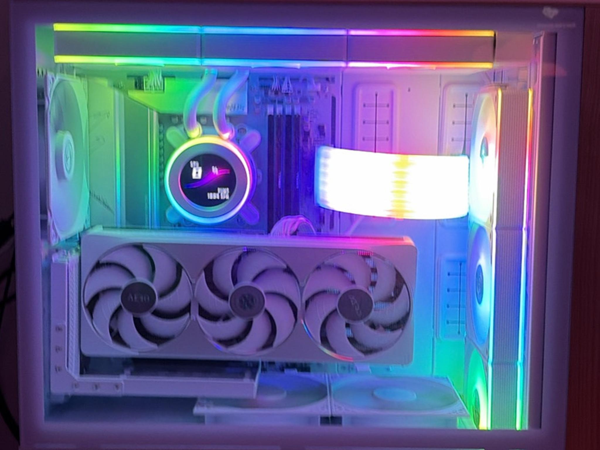 GeForce RTX 5080 Custom Gaming PC - Ryzen 7 9700X, 32GB RAM, 2TB NVMe SSD