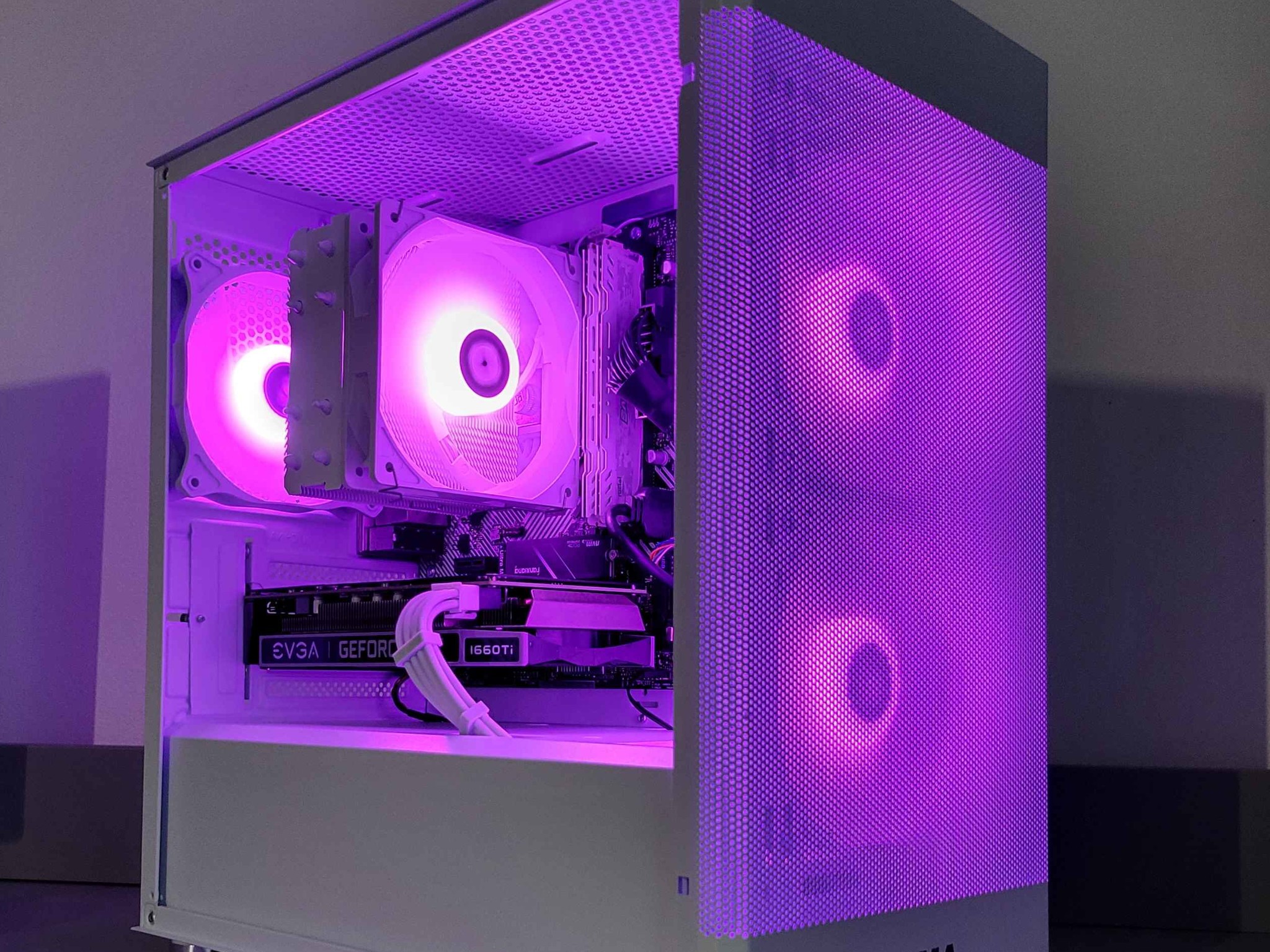White Beauty! Workstation & Gaming PC | Ryzen 7 | 32GB RAM | 1TB | GTX 1660 Ti | Wi-Fi | Bluetooth