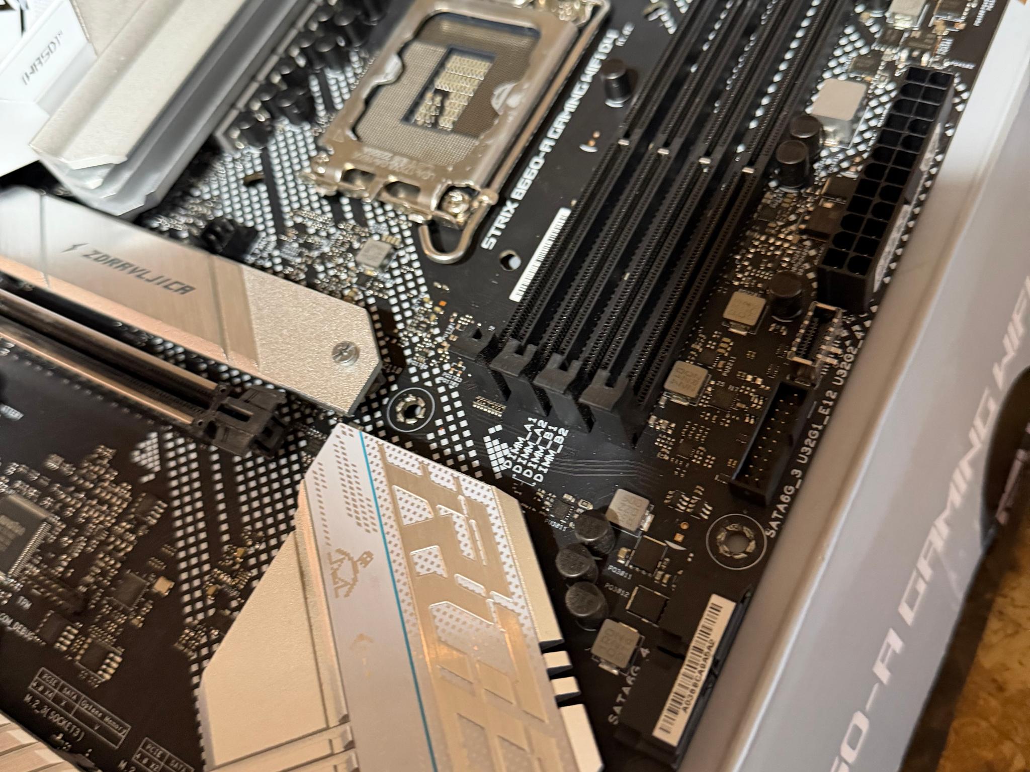B660 Strix A D4