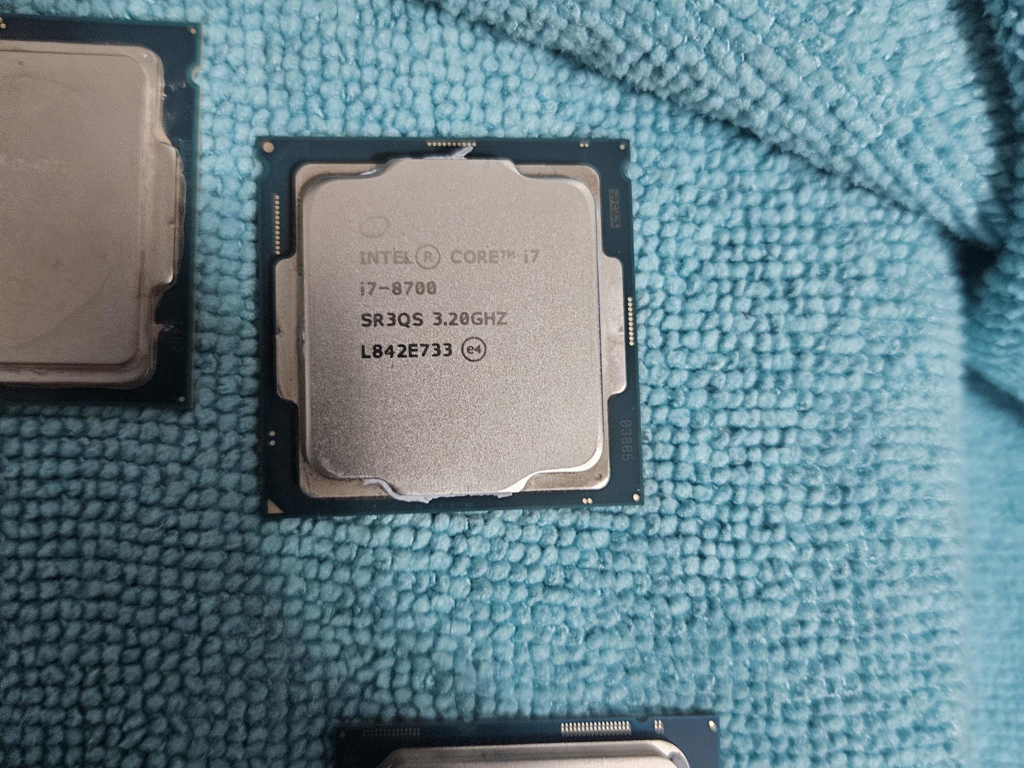 I7 8700