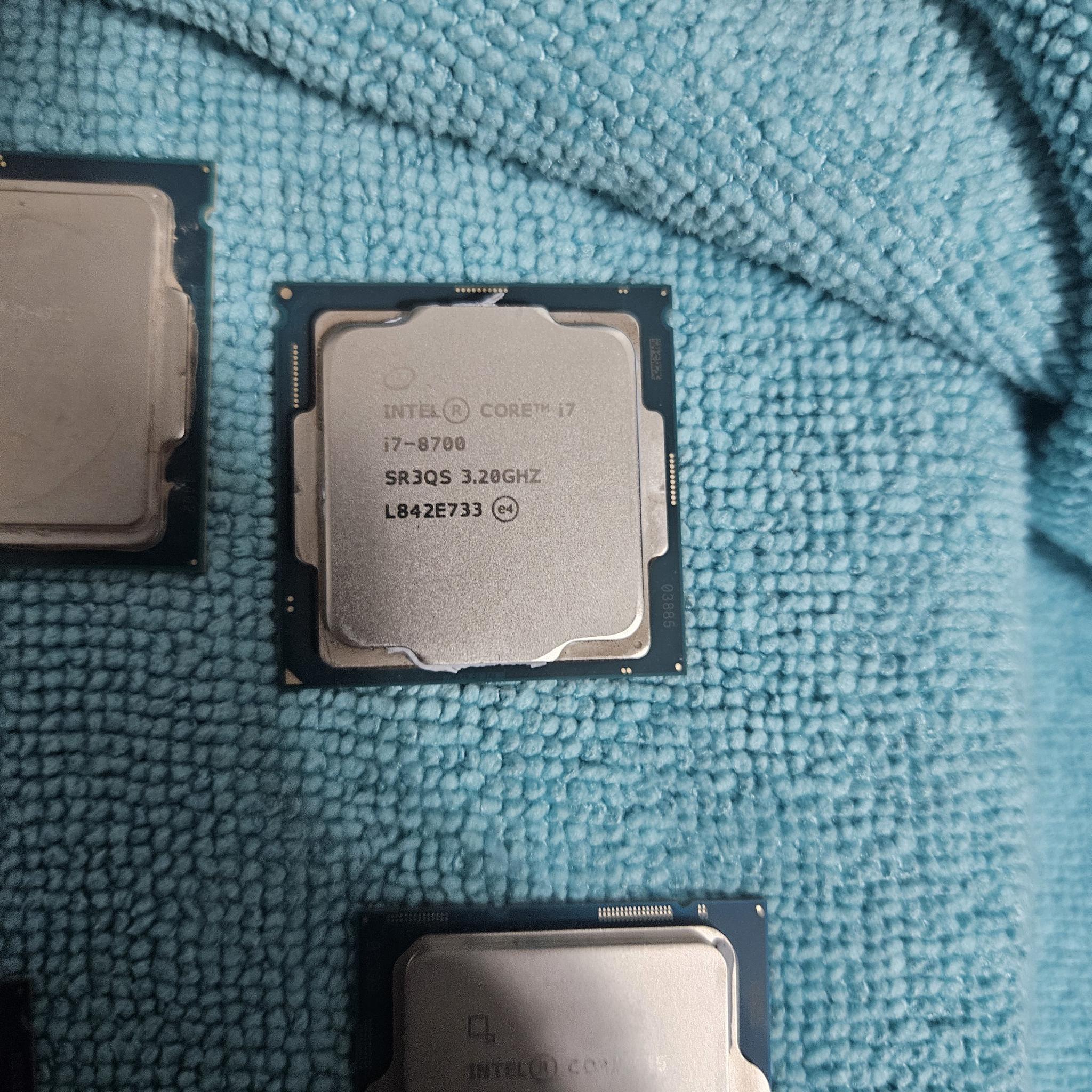 I7 8700