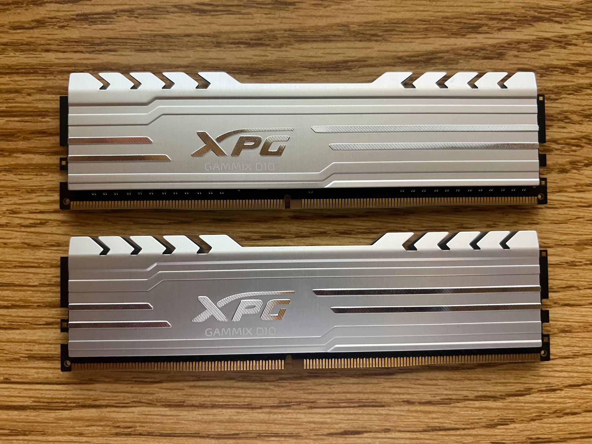 16GB (2x8GB) DDR4-3000MHz CL16 ADATA XPG Silver RAM Memory