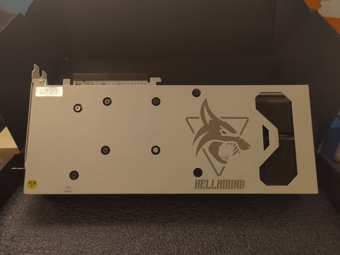 PowerColor Hellhound RX 6700XT Spectral Edition