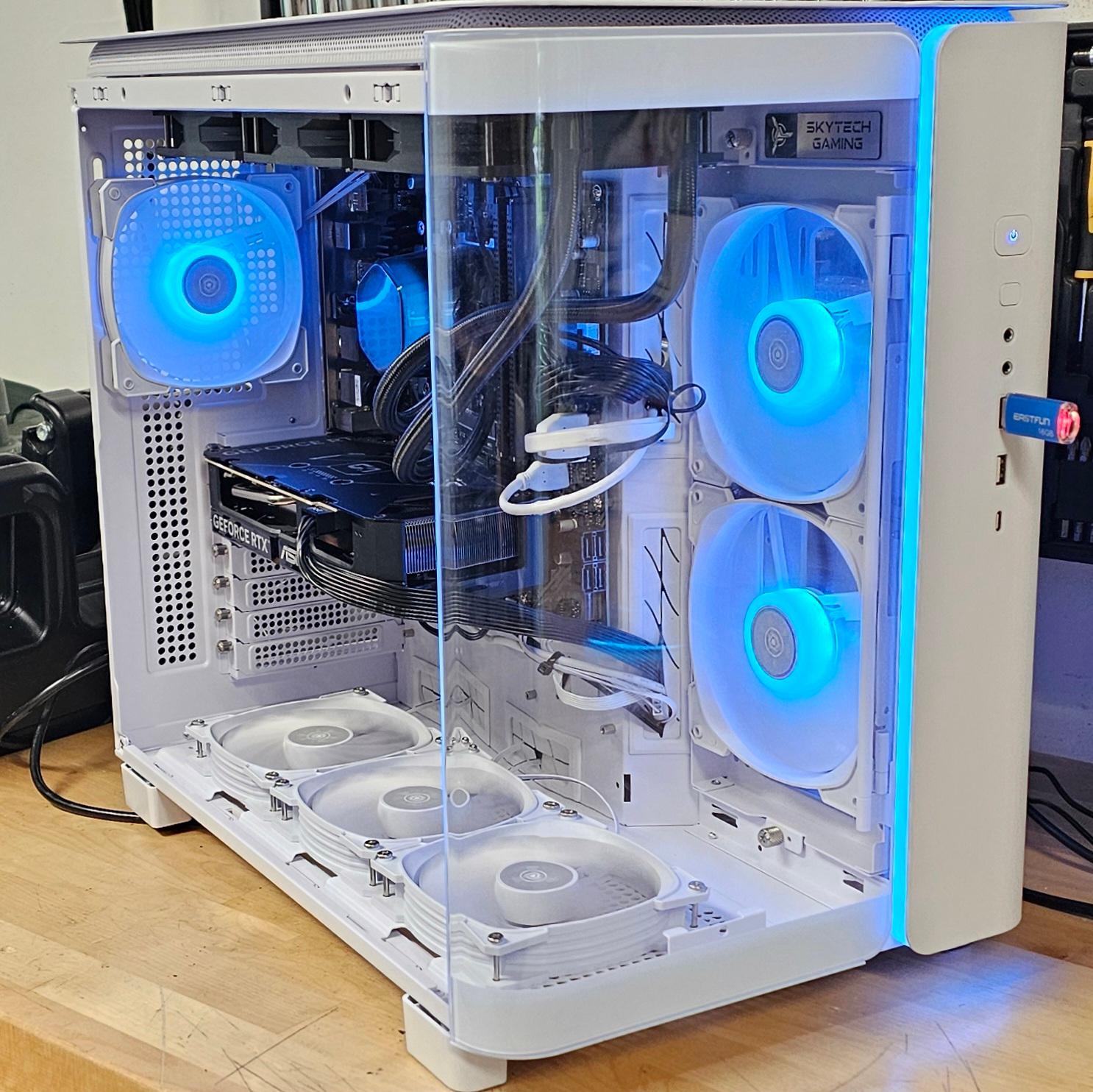 White PC Case with Tempered Glass w/ 7 RGB Fans