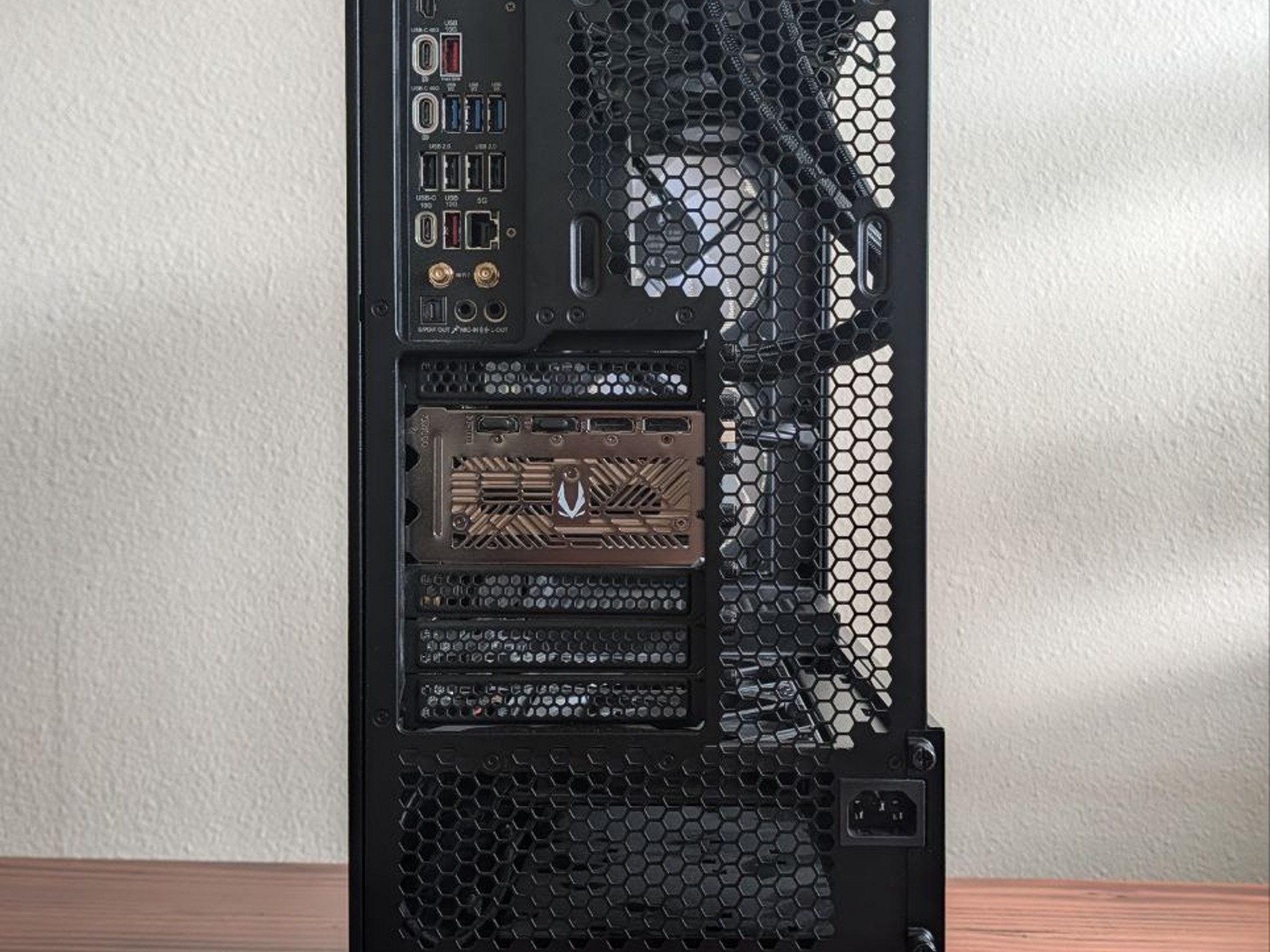 PC: 5080, 9950X3D, DDR5 32GB, 2TB SSD, AIO
