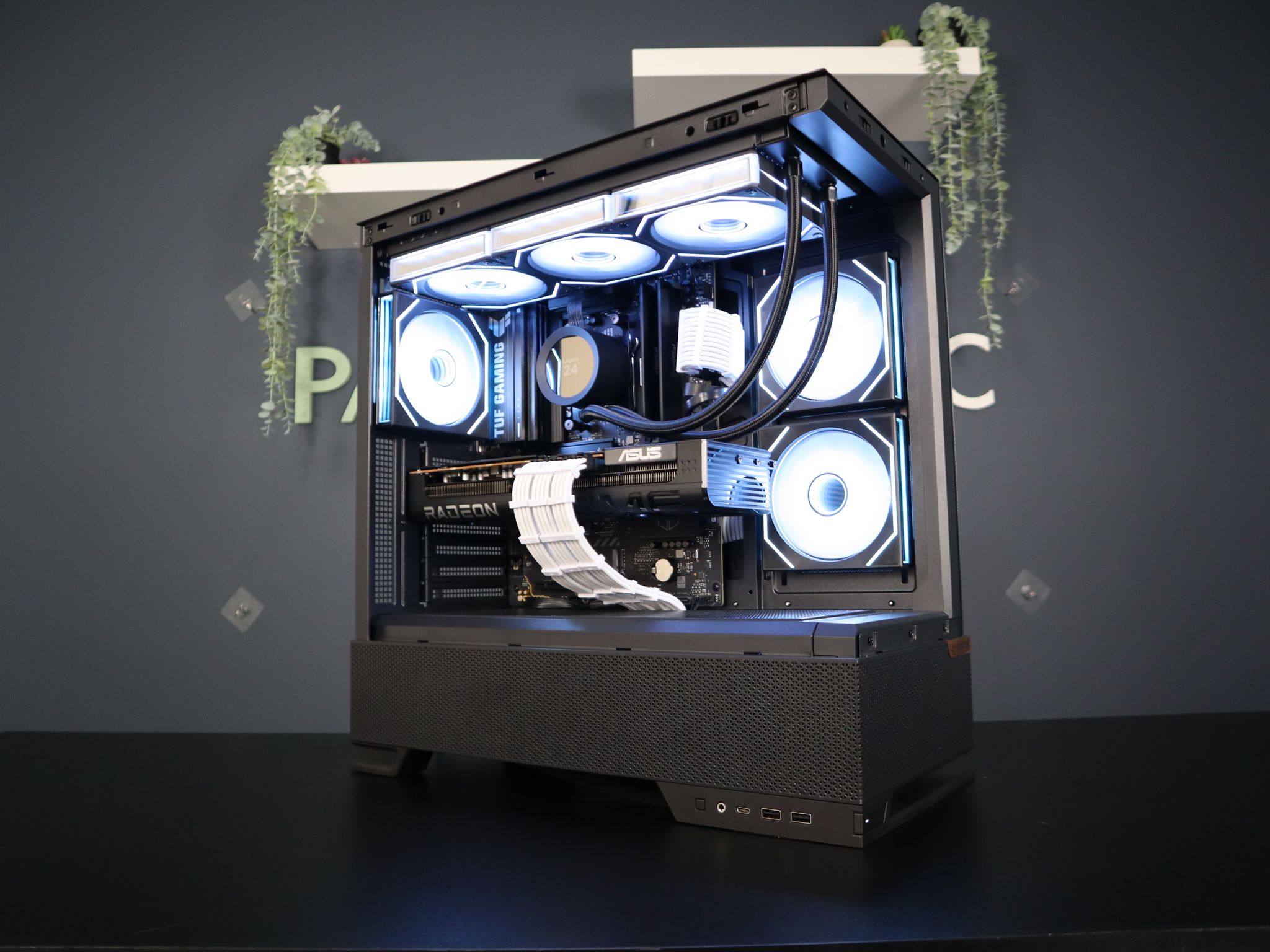 Radeon RX 9070 XT Custom Gaming PC - Ryzen 7 9800X3D, 32GB RAM