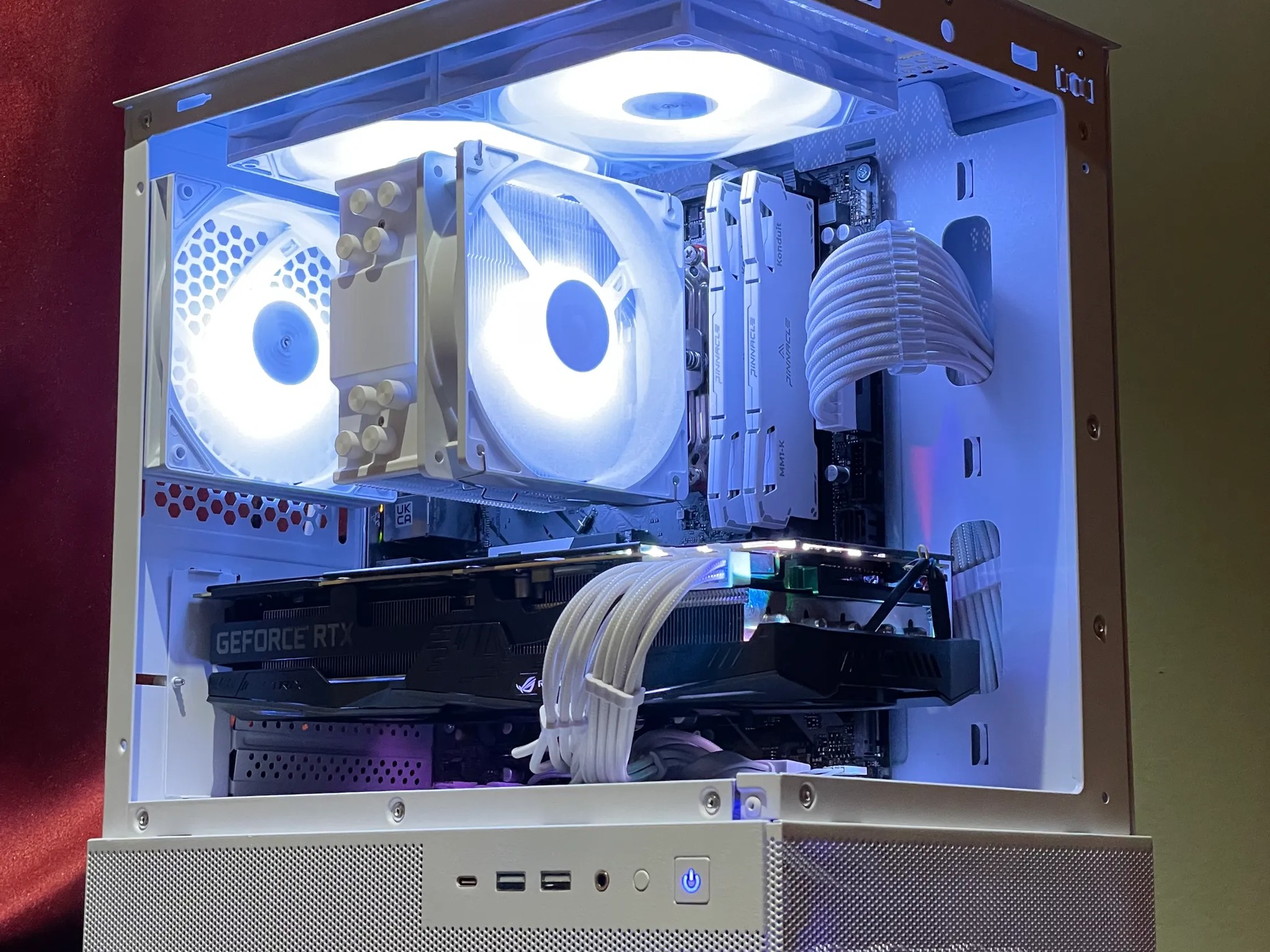 White Gaming PC (Zero Build Fee) | RTX 2080 | Ryzen 5 | 16 GB DDR4 | 1 TB NVME