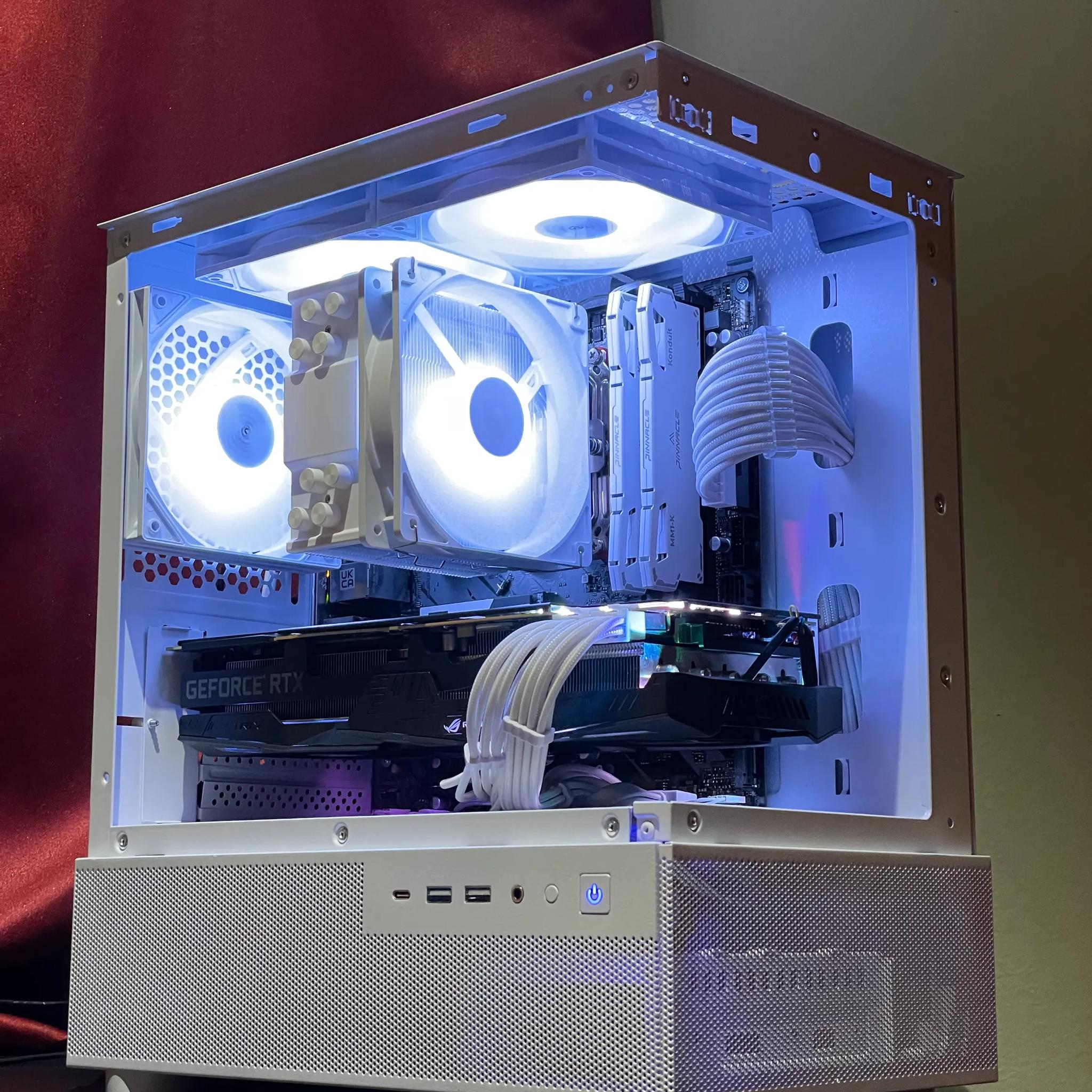 White Gaming PC (Zero Build Fee) | RTX 2080 | Ryzen 5 | 16 GB DDR4 | 1 TB NVME