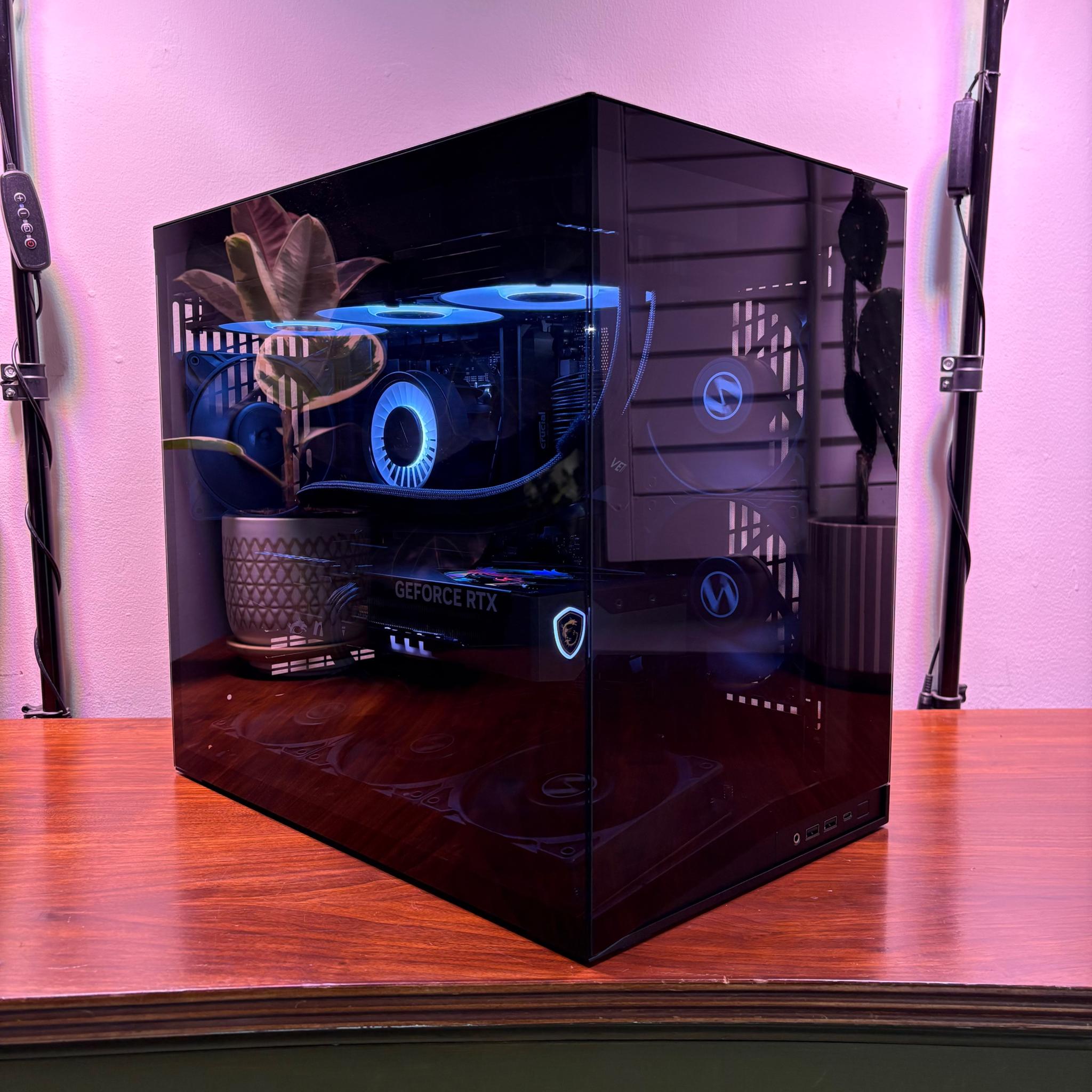 RTX 5080 | Ryzen 7 7800X3D | 32GB DDR5 | 2TB NVMe | 850W PSU | 360mm AIO | Lian Li O11D Mini V2