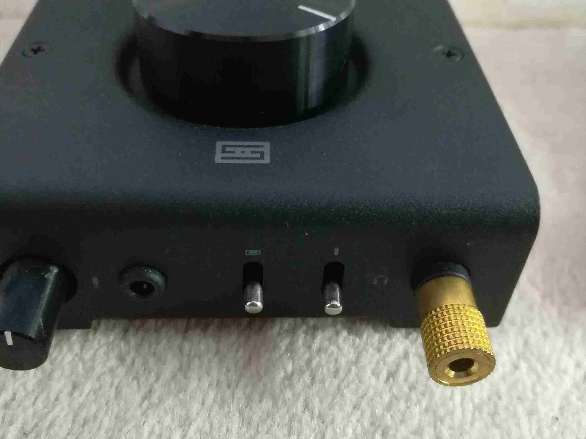 Schiit Hel High-Power Gaming/Music/Communications DAC/Amp