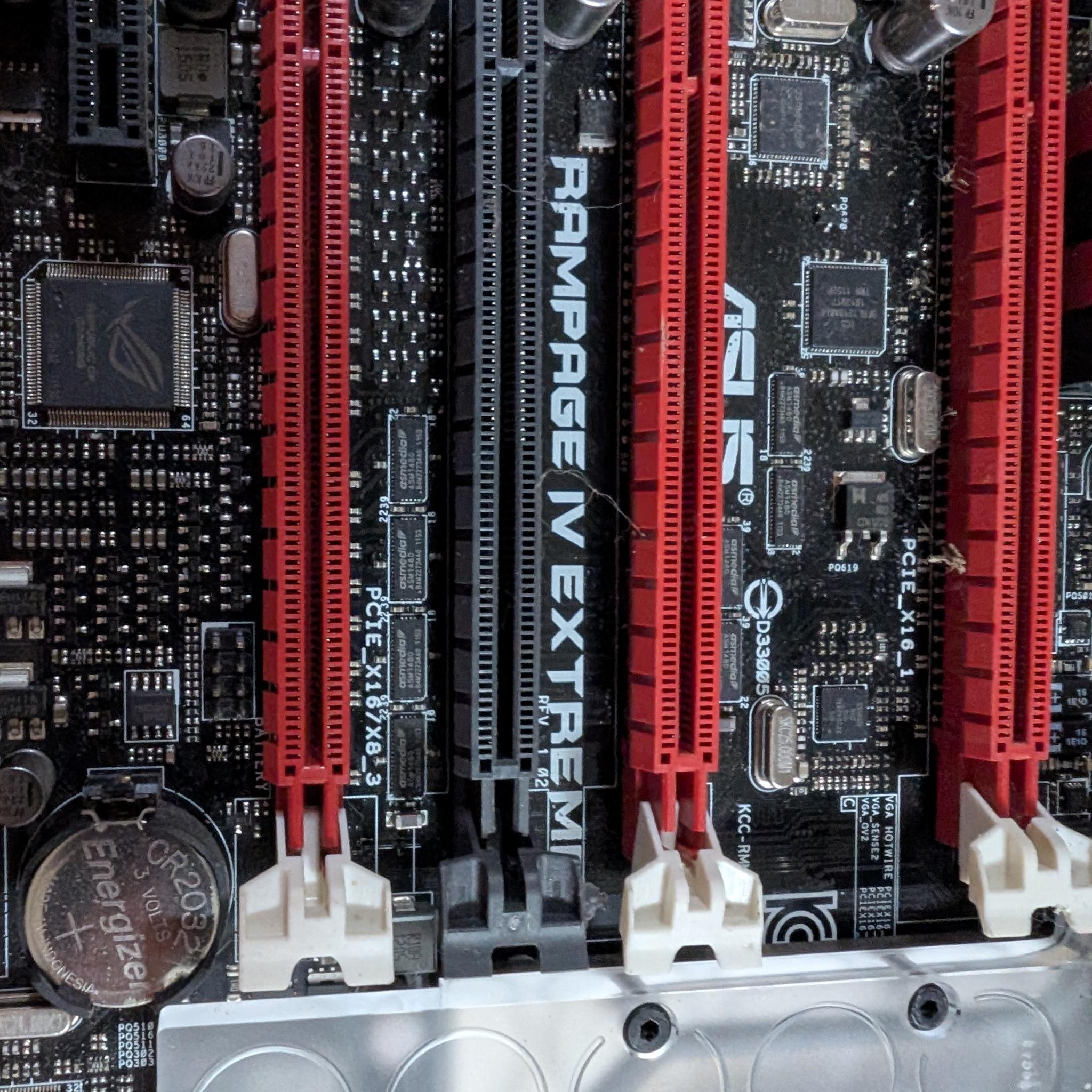 Asus X79 Rampage IV Extreme + Core i7 3960X