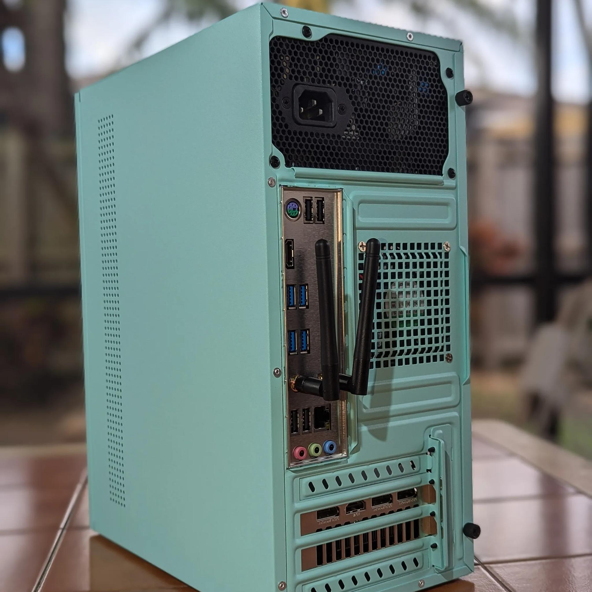 Tiny But Mighty - Ocean - RX 5600 XT Ryzen 5 3600 16GB 1TB NVME