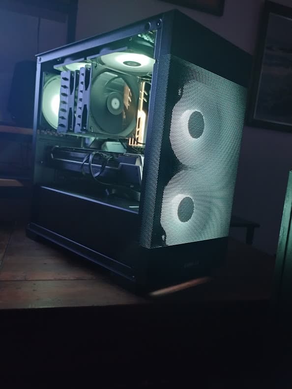 6750xt 5600x 2tb SSD 32gb 3600mhz cl16  850w win 11