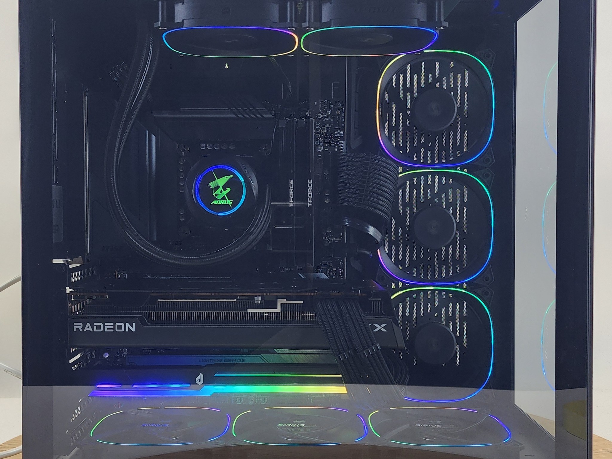 Gaming PC i5-14600KF 16GB RAM 1TB SSD RX 7700 XT 12GB Windows 11 Computer