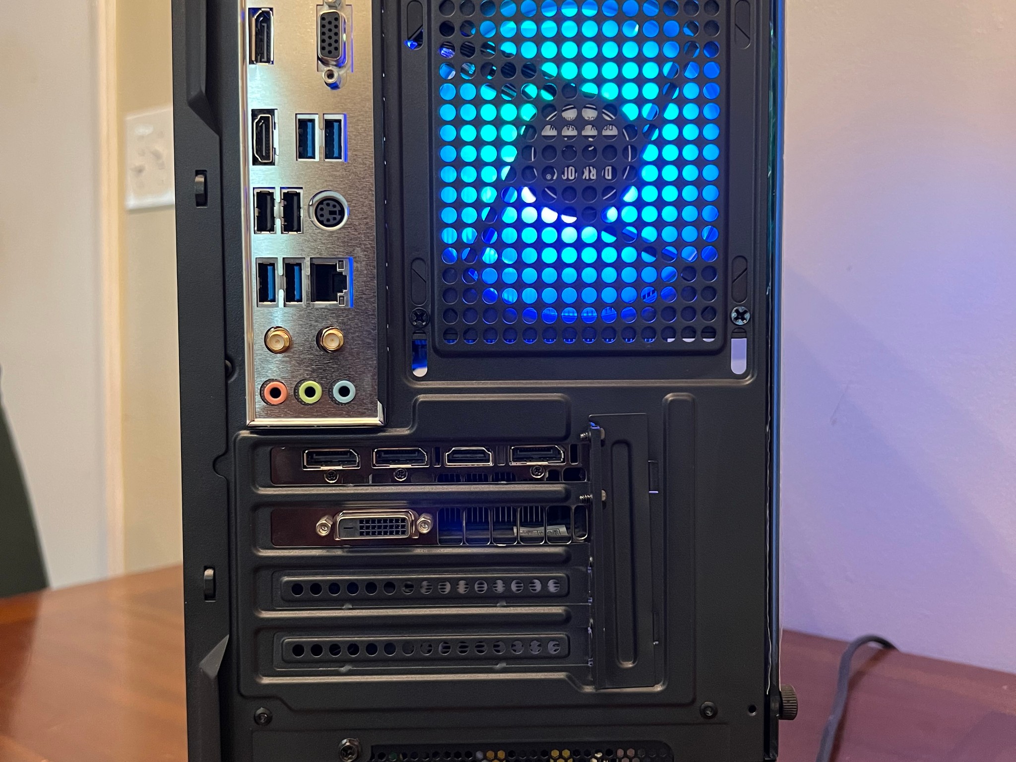 Ryzen R5 2600 Gaming PC GTX 1070 512GB NVME SSD 16GB RAM WIFi WINDOWS 11 Pro