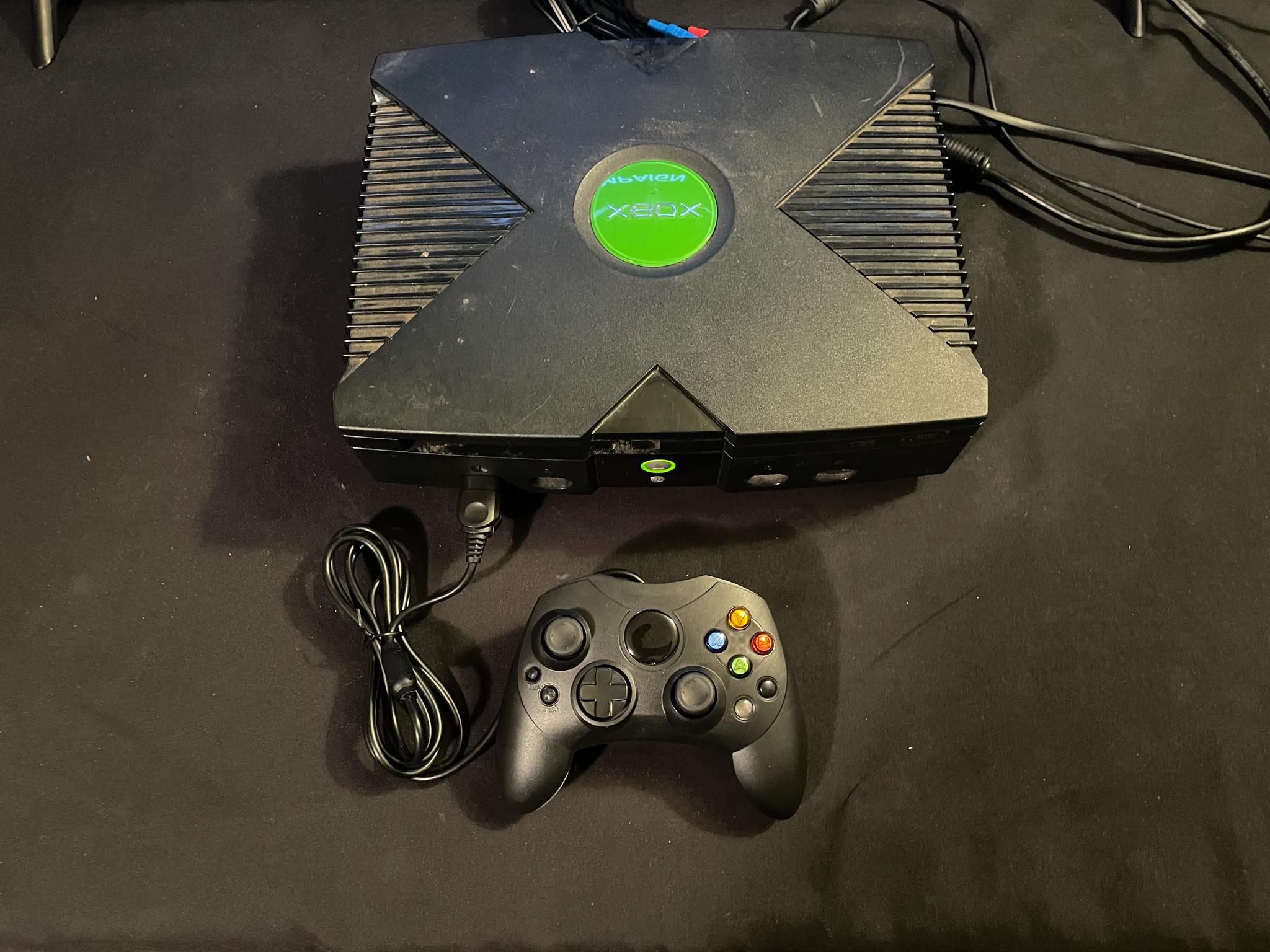Microsoft Xbox Original With Controller And HD Rca Cables