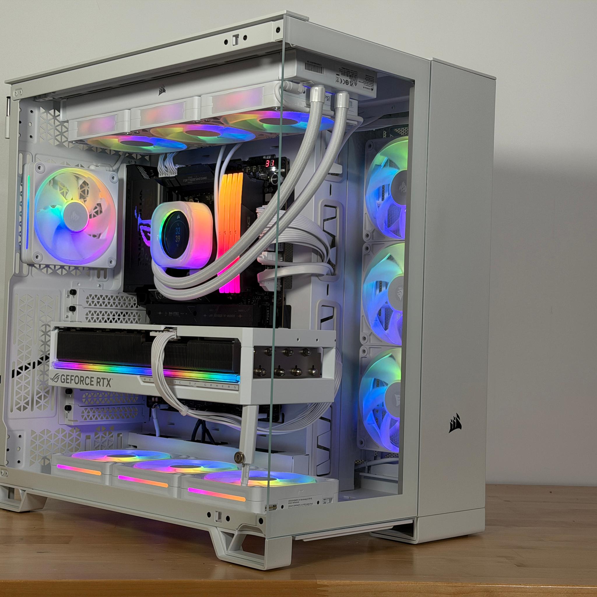 RTX 5090 Ryzen 9 9950x3d 192gb DDR5 4tb NVME Gaming PC