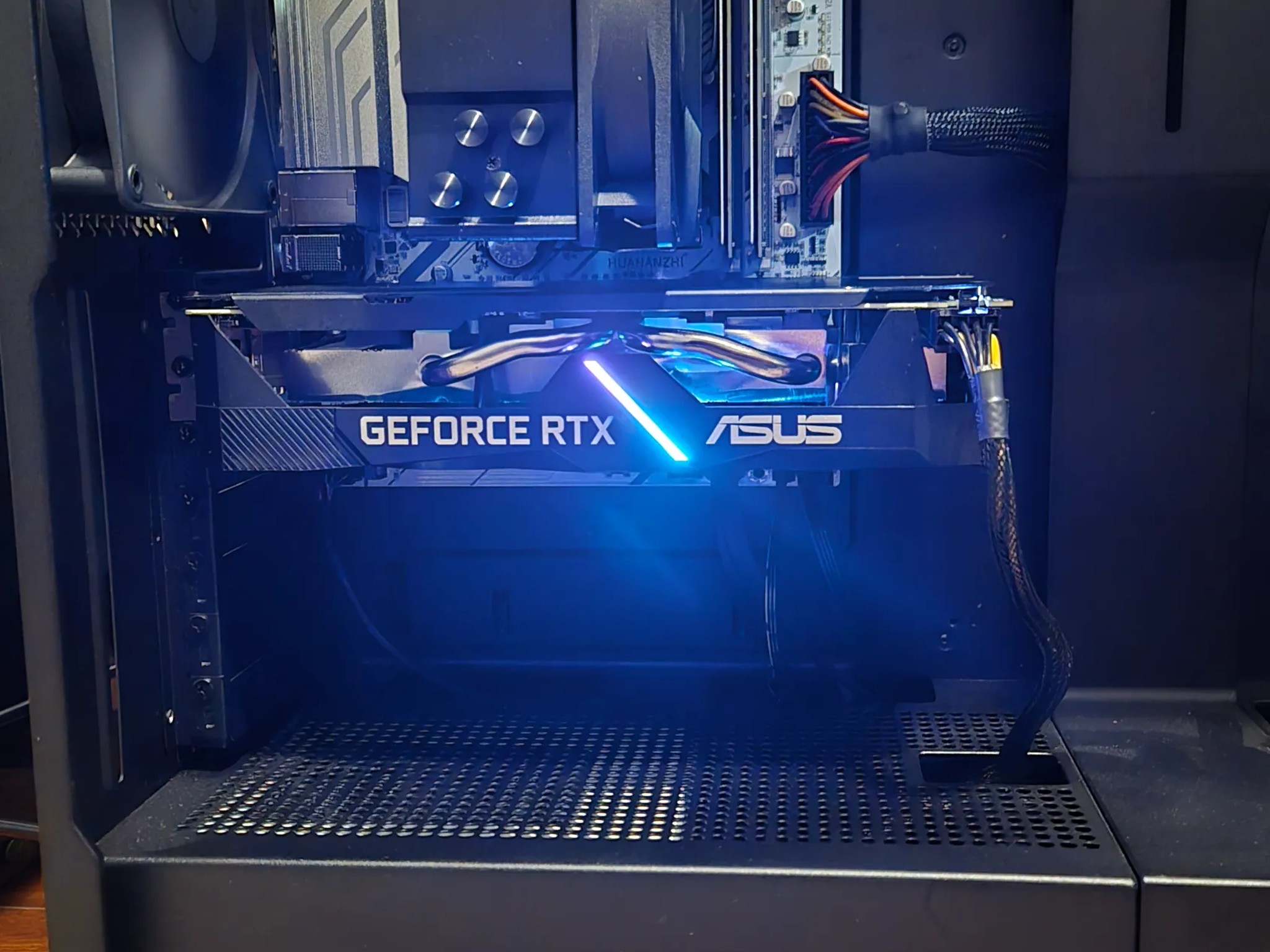 **MOVING SALE** 🌌 STEALTH 🌌 RTX 2060 / I5-12400F / 1TB SSD / 16GB DDR4