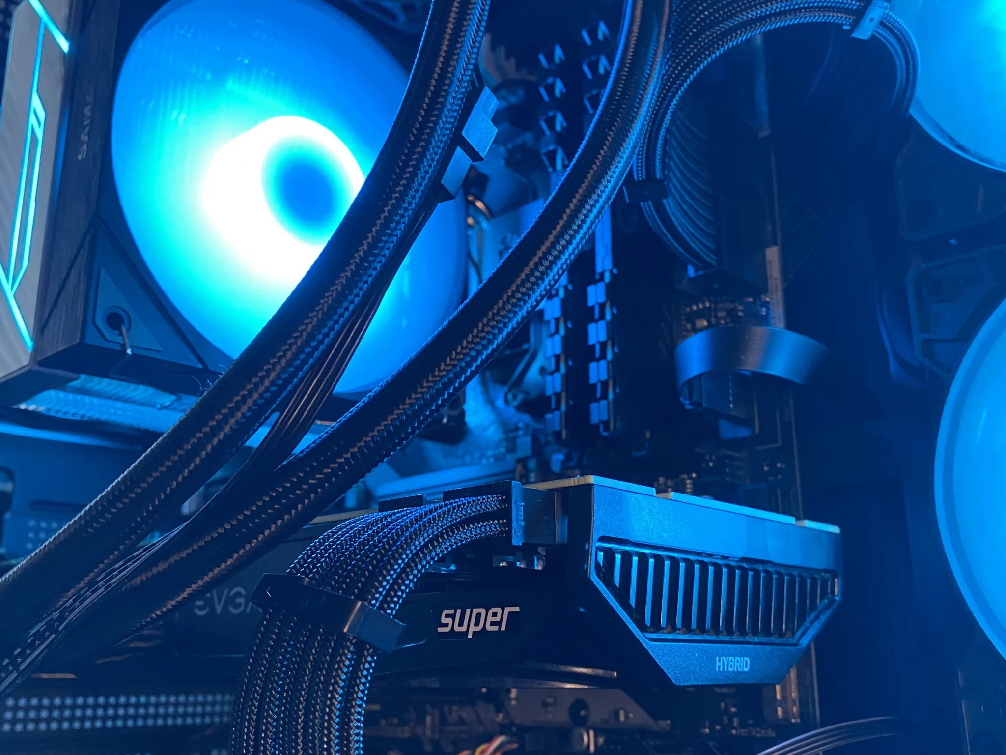 💵 SALE 💵 RGB Gaming PC | RTX 2070 SUPER 8GB + Ryzen 7 3700x + 16gb 3200mhz + 1tb nvme SSD |