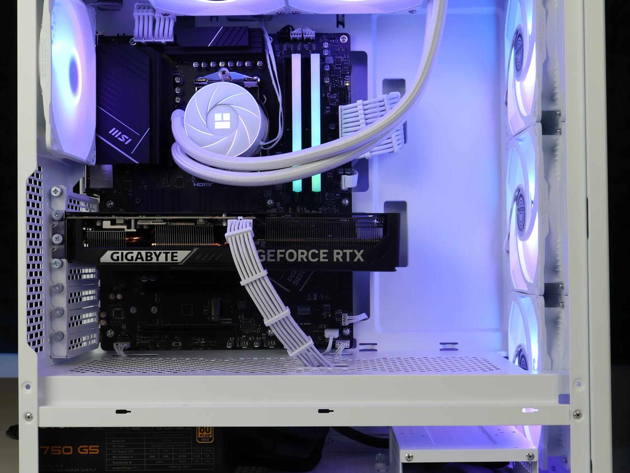 ⚪ Ryzen 7 7700X/RTX 5070 12GB Gaming/Streaming PC ⚪