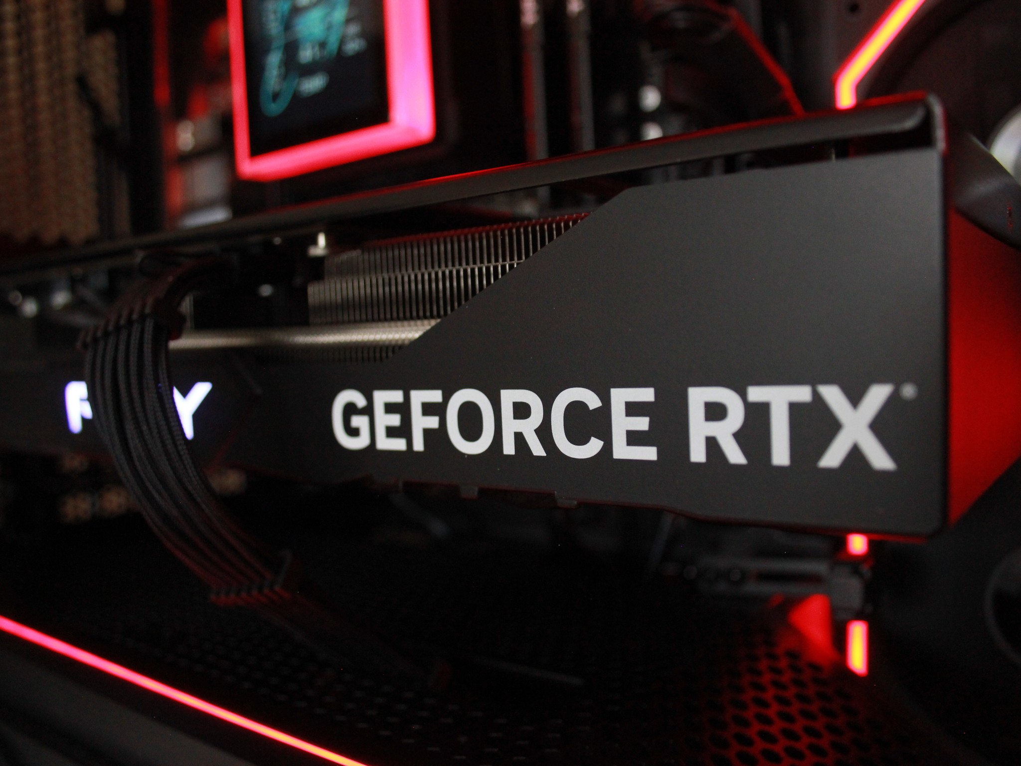 👑KingPin👑 | 9800X3D | RTX 4080 Super 16Gb | 32GB DDR5 CL 30 | Lian Li | LCD | 1TB |