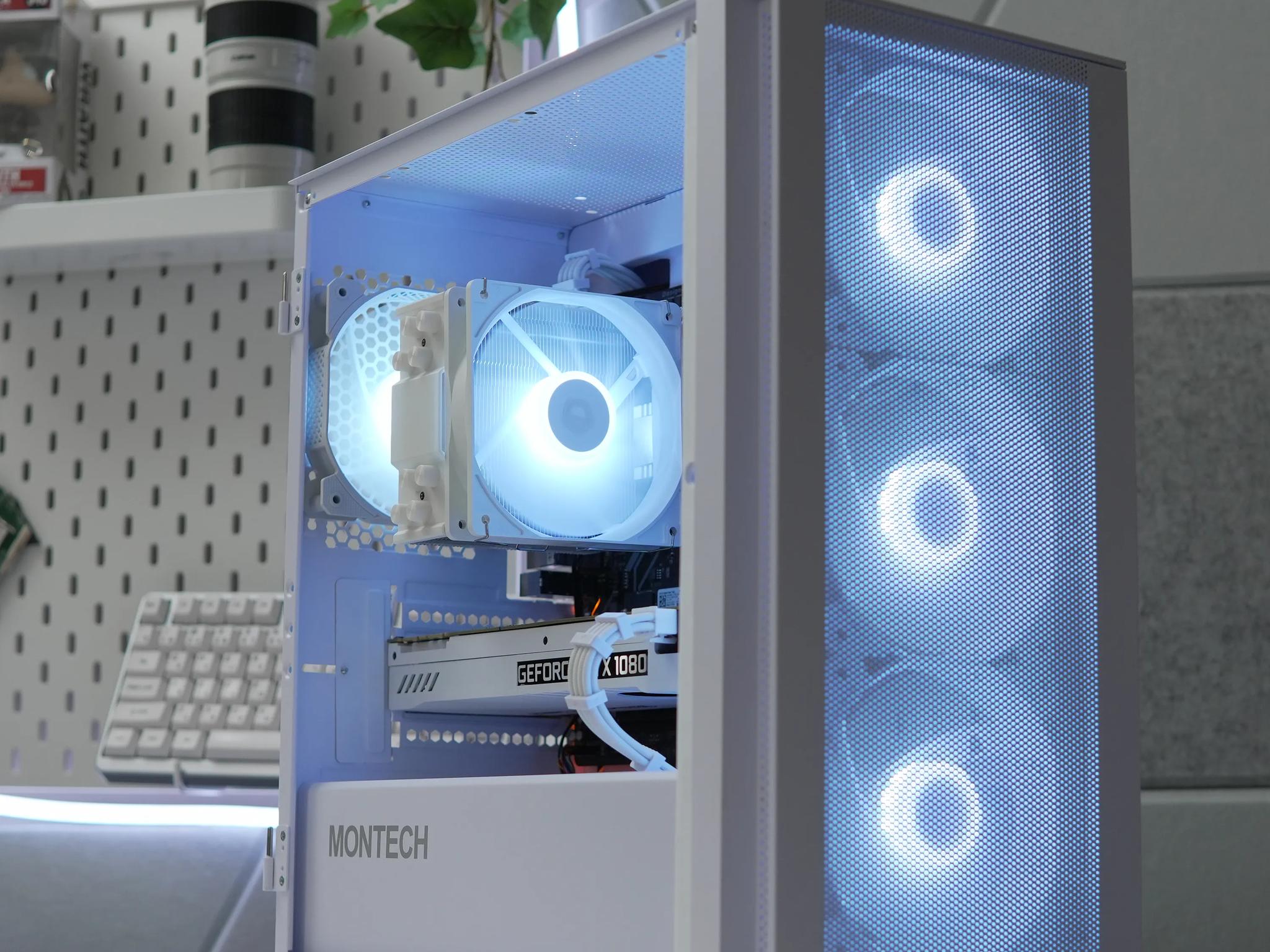 Gaming PC! GTX 1080 + RYZEN 5 + 16GB RAM + WIFI