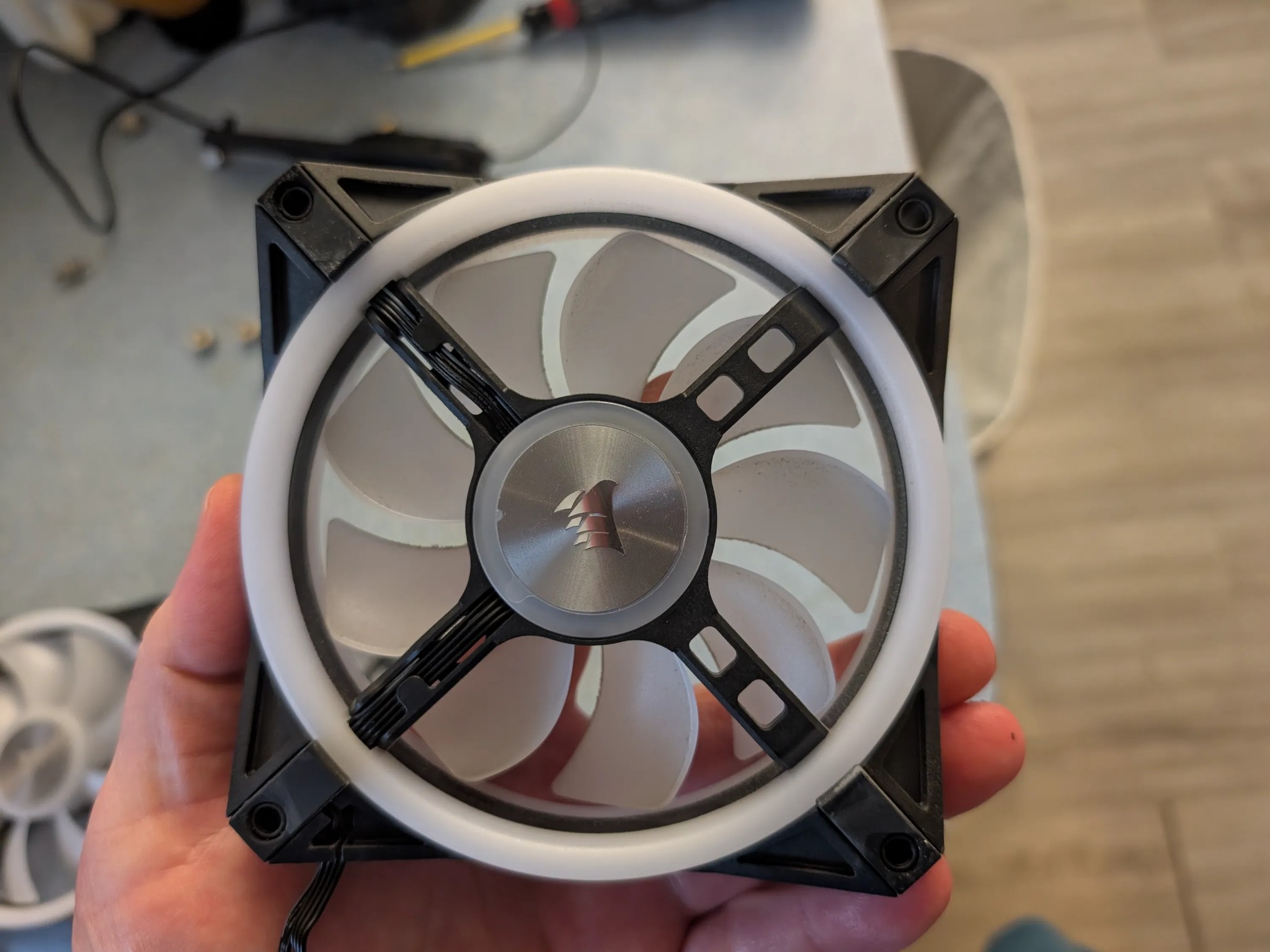 Set of 5 Corsair QL 120mm fans and RGB hub