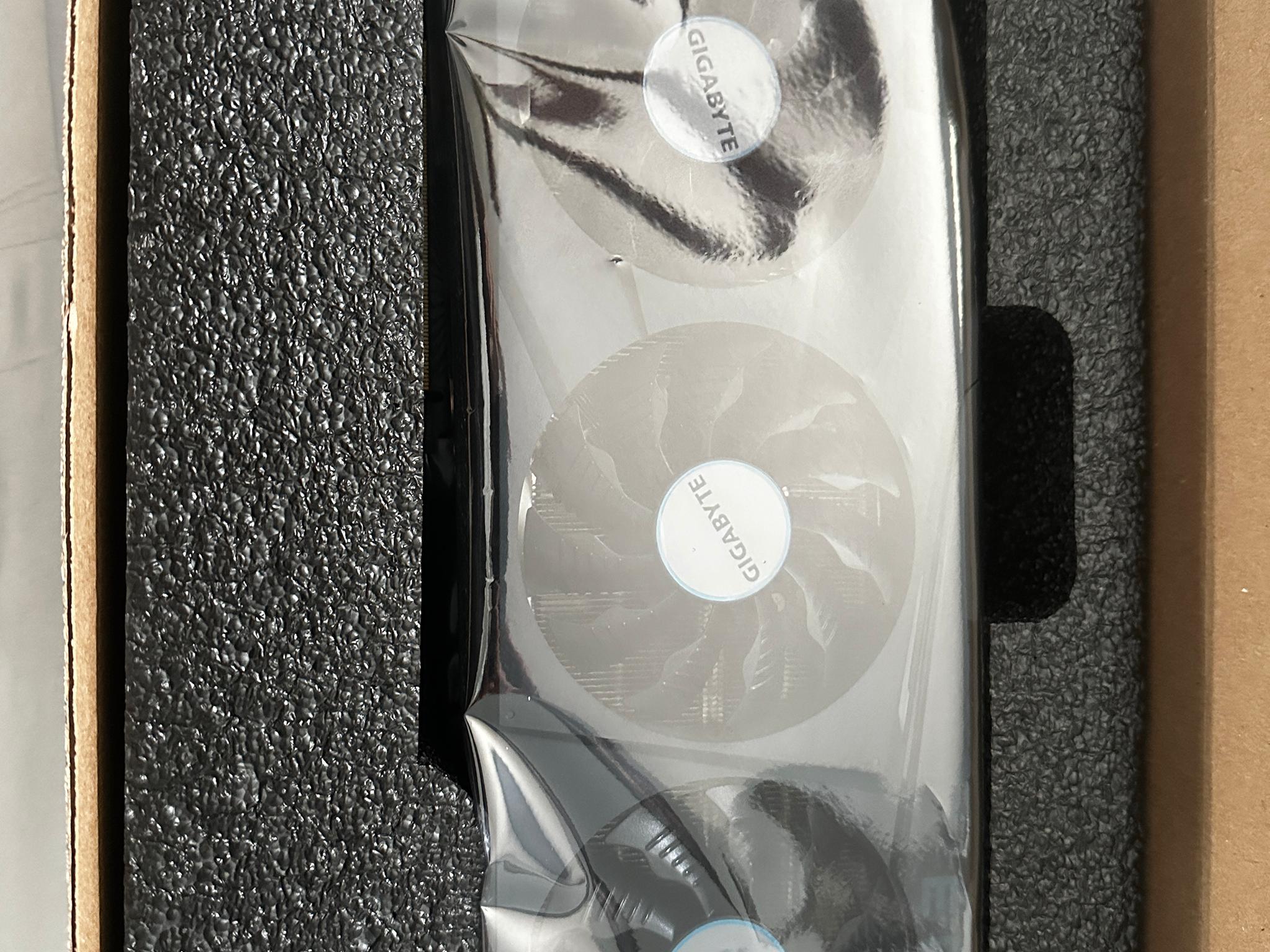 GIGABYTE GeForce RTX 3080 EAGLE 10GB GDDR6X Graphics Card BRAND NEW