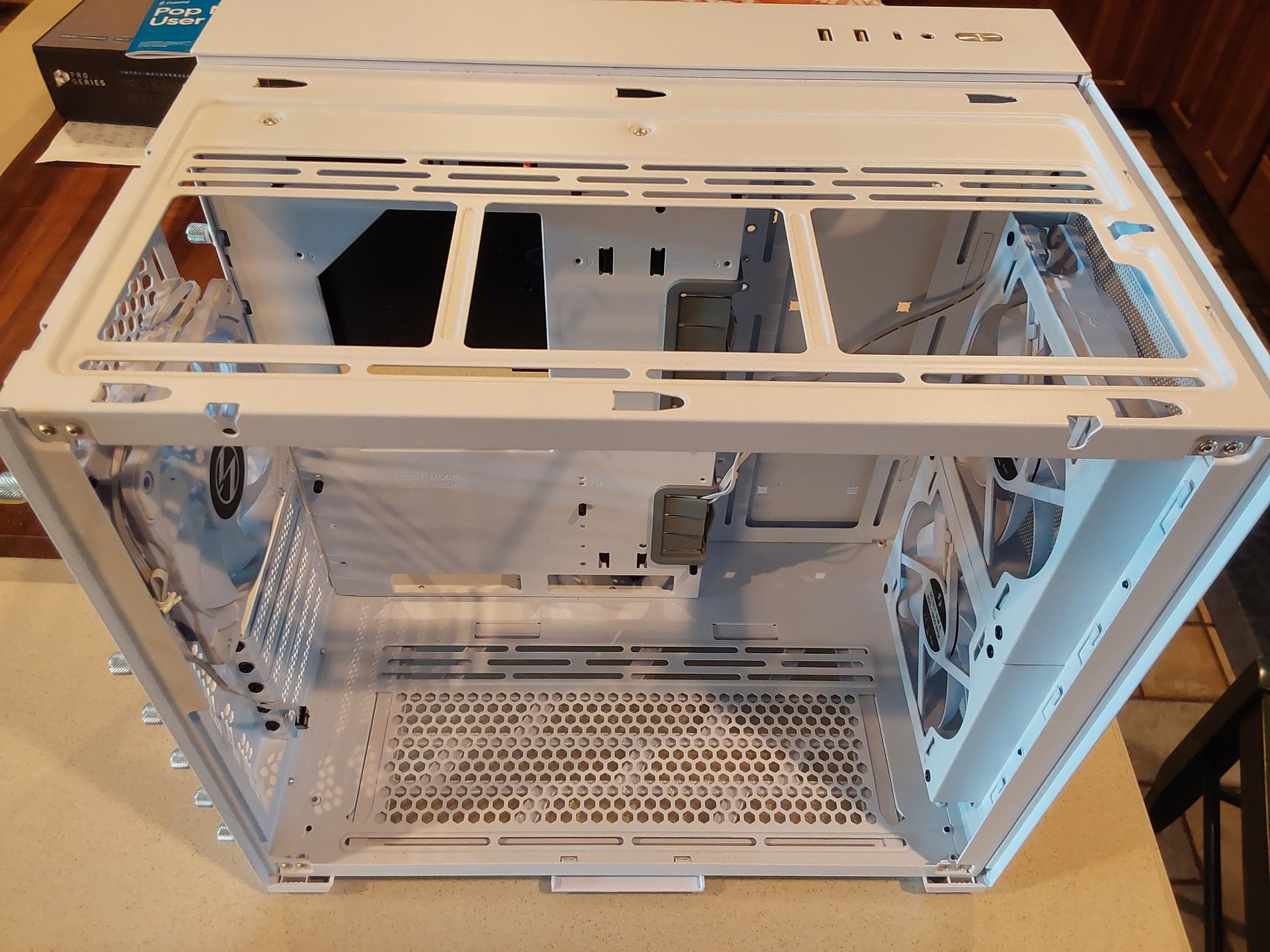 Lian Li O11 AIR MINI ATX Computer Case (White)