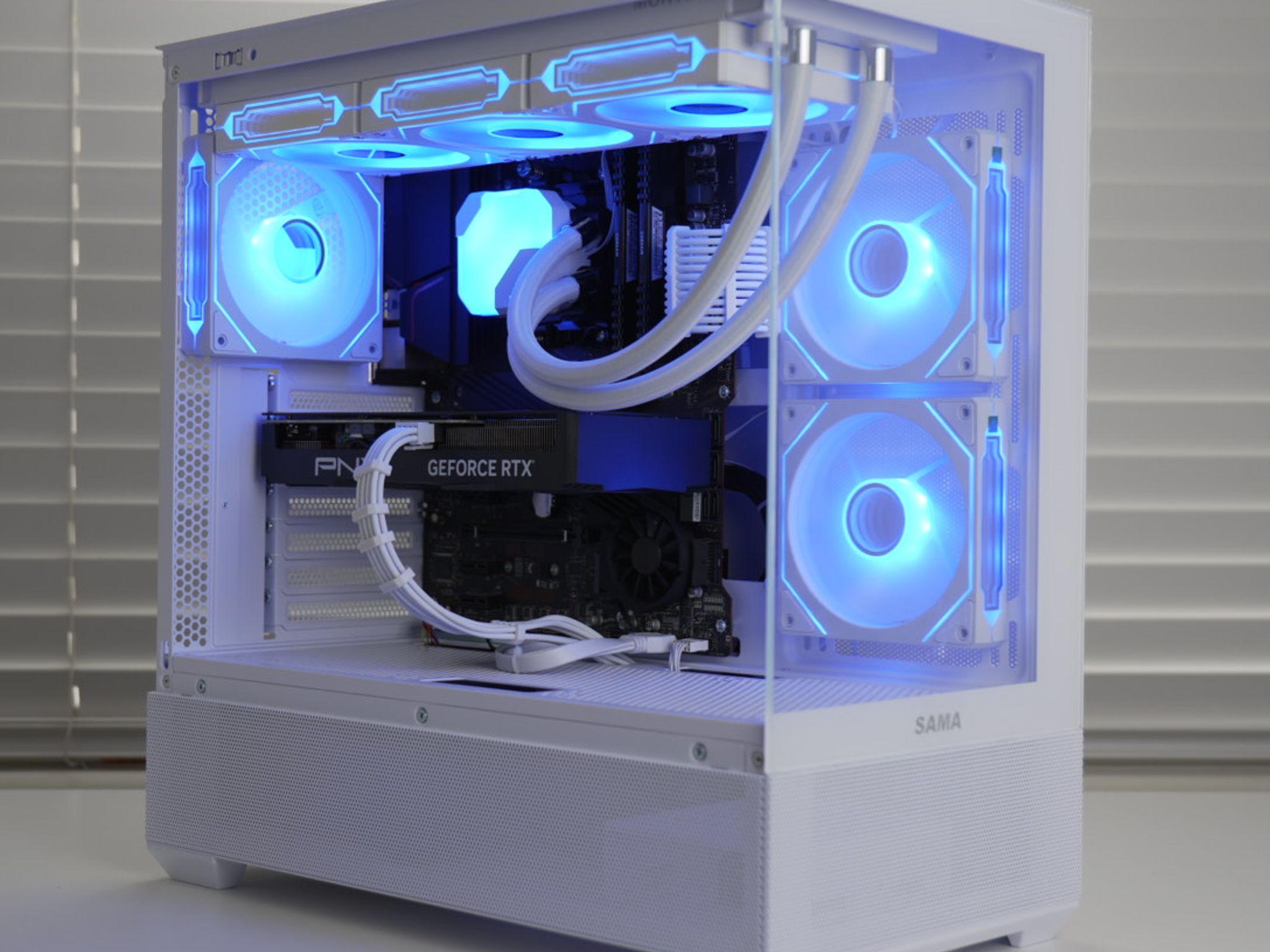 RTX 4070 | RYZEN 7 5800XT | 32GB RAM | 1TB SSD | Windows 11 | Gaming Pc