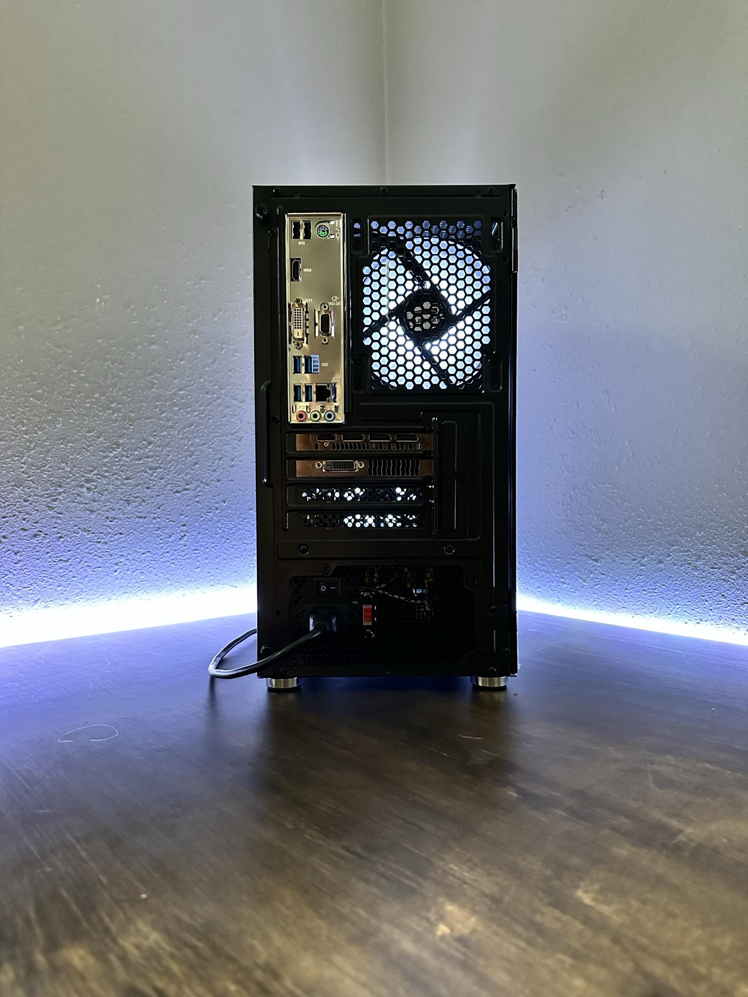 Intel i7 // RX 580 Gaming PC