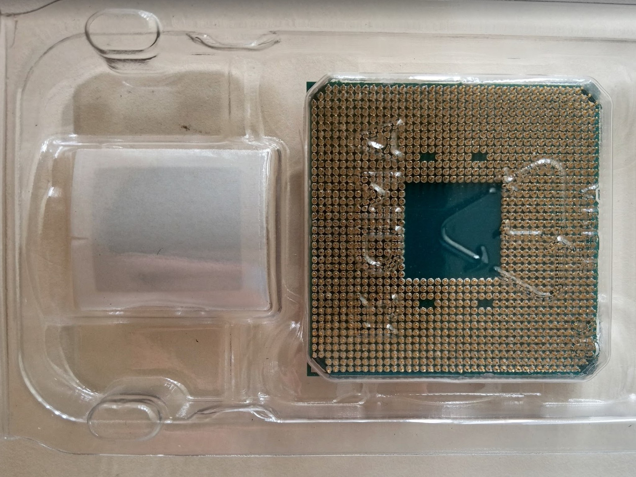 AMD Ryzen 7 3700X