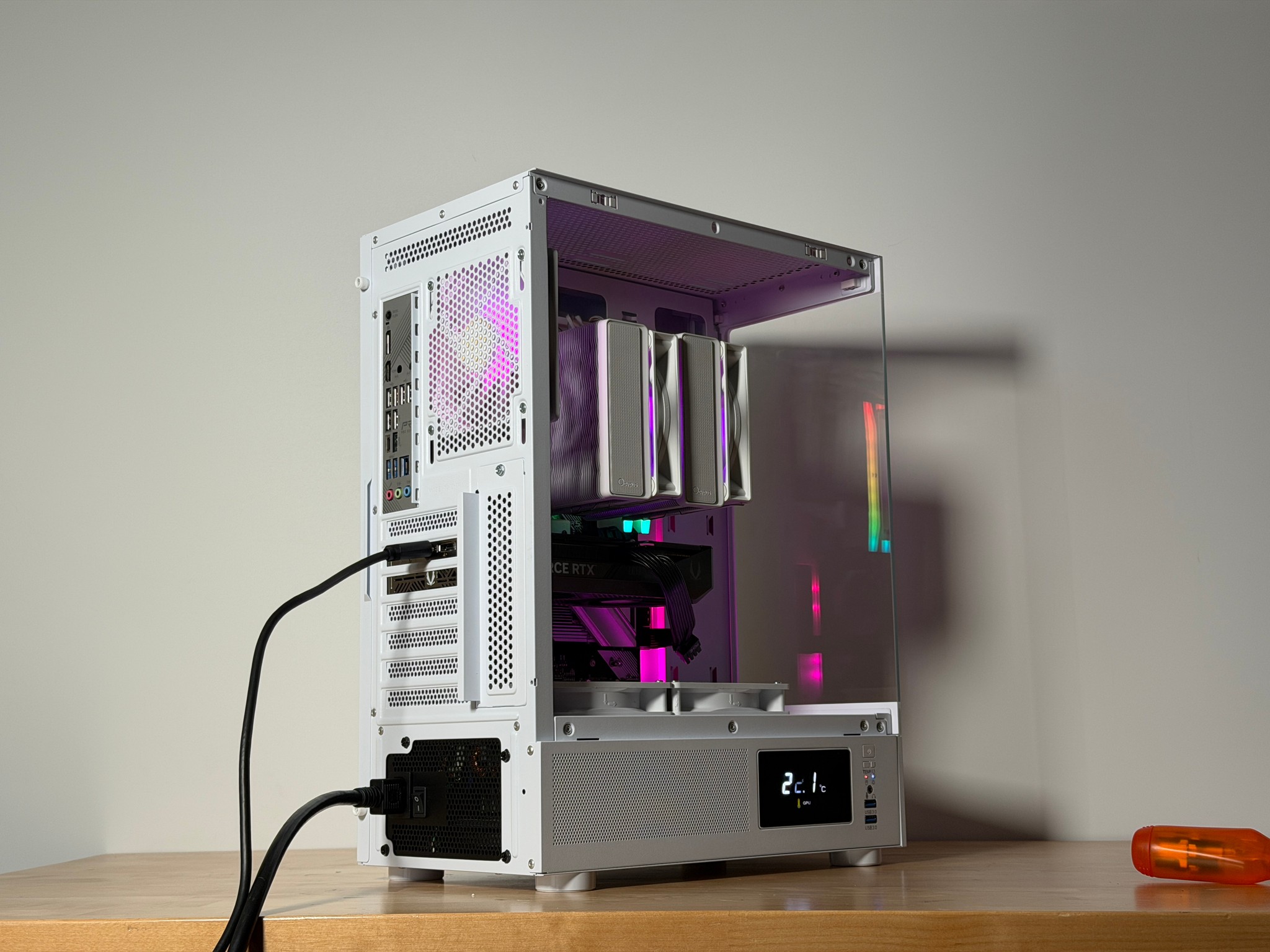 RTX 5060ti 16gb Ryzen 7 7700x Gaming PC